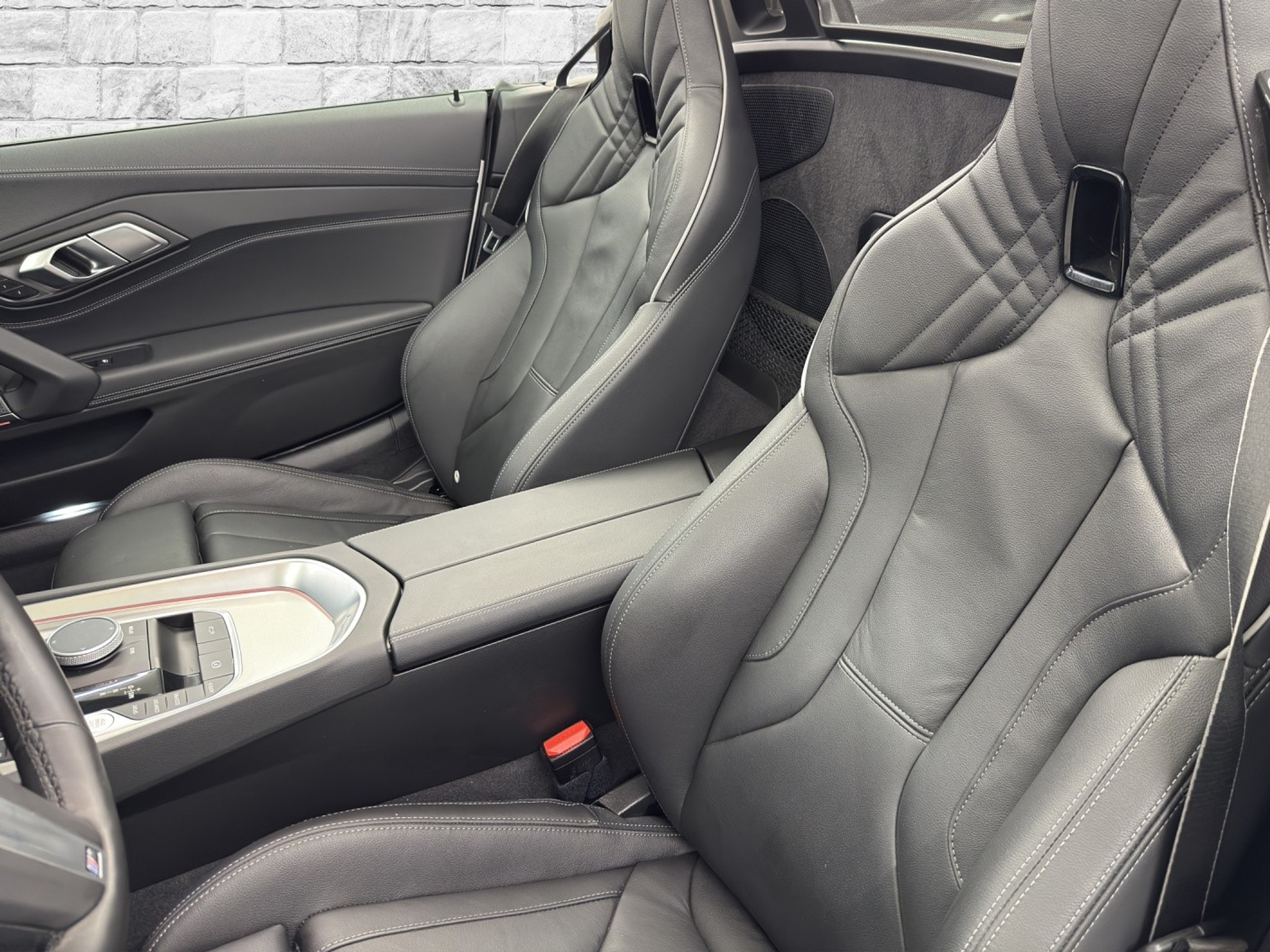 listing desktop thumbnail image 13