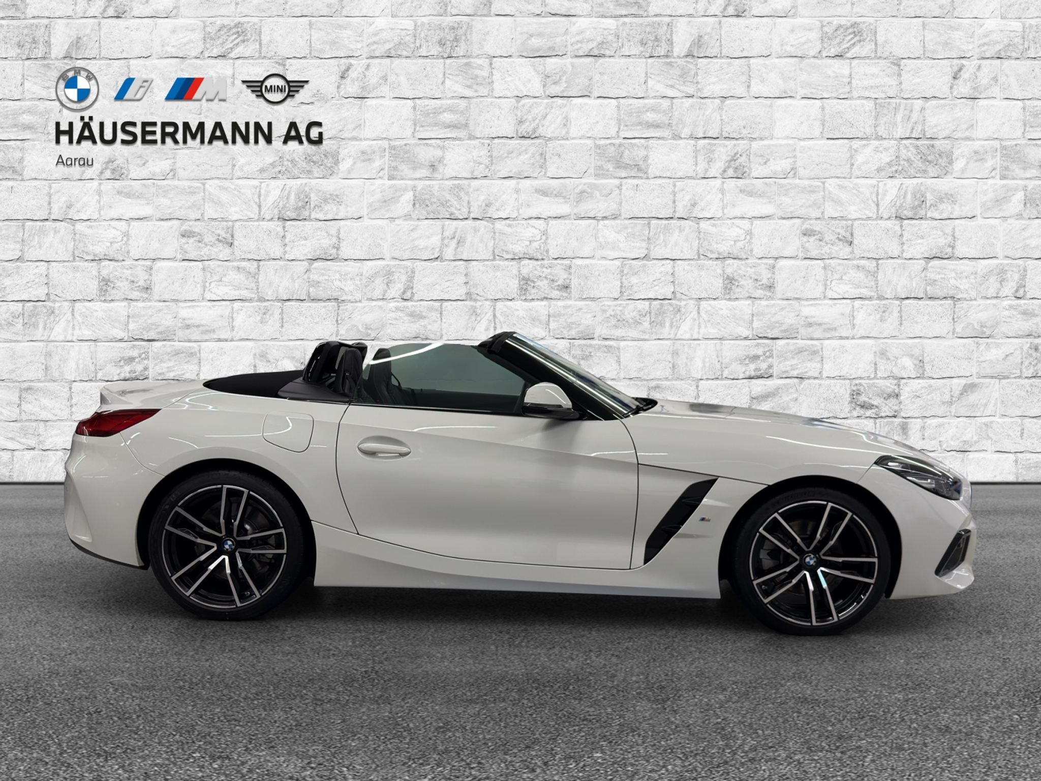 listing desktop thumbnail image 3