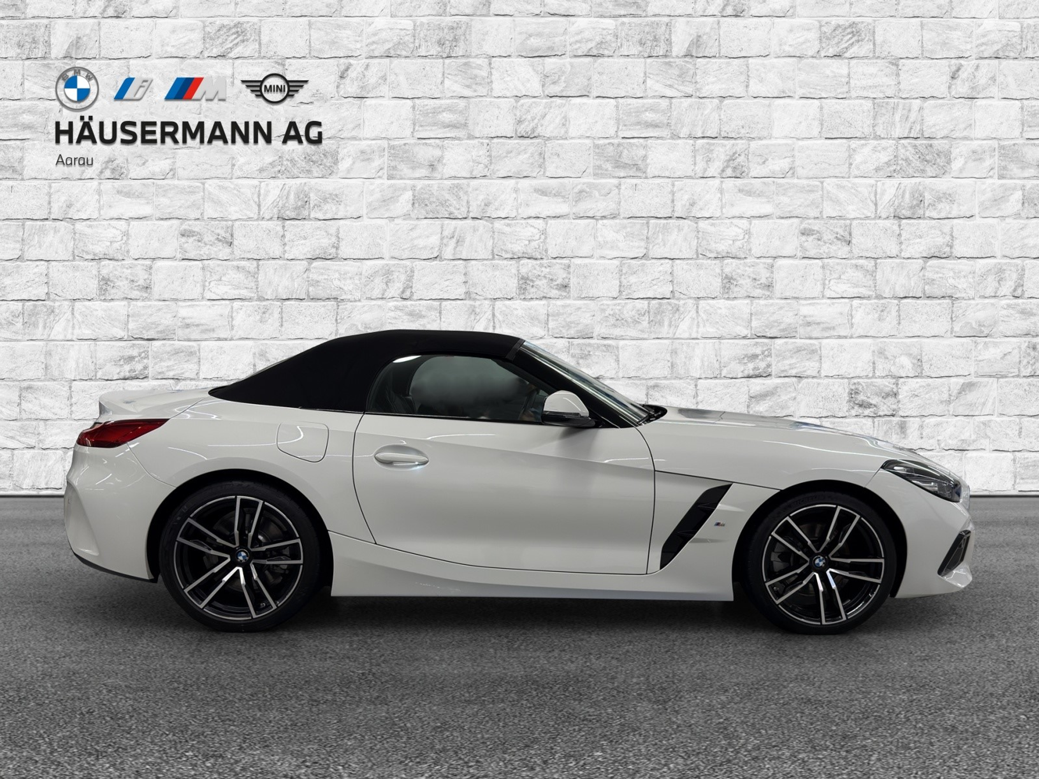 listing desktop thumbnail image 4