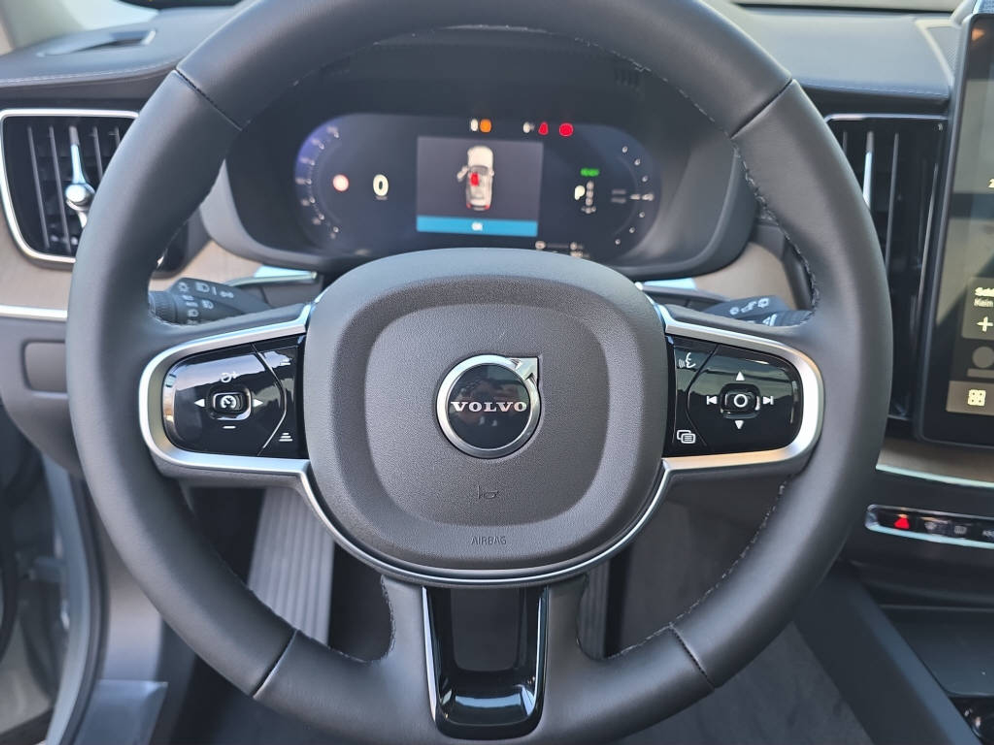 listing desktop thumbnail image 10