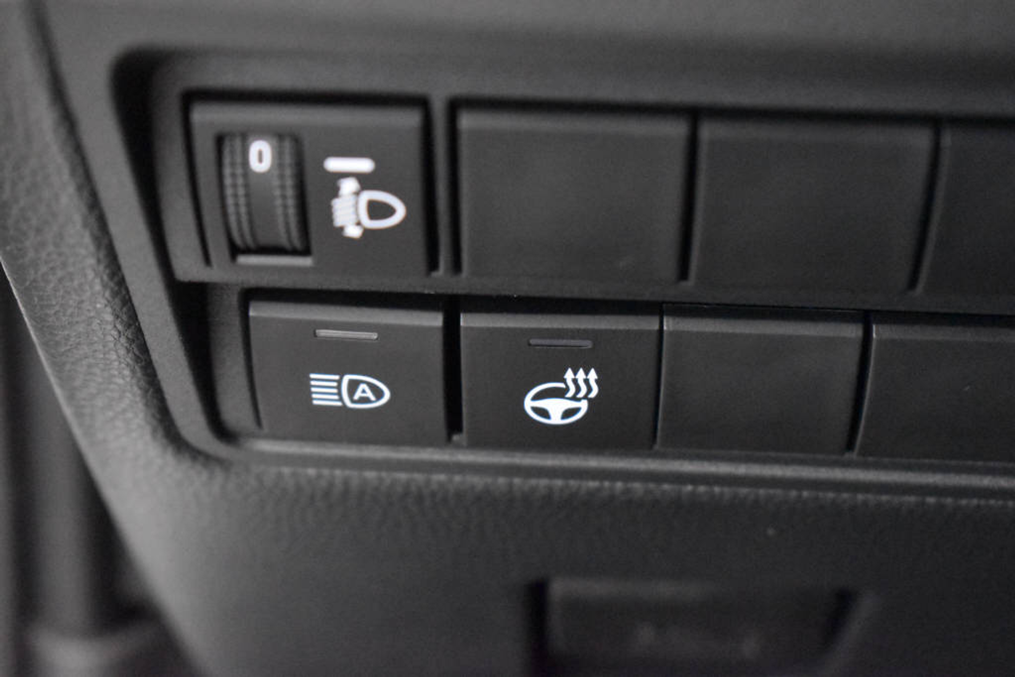 listing desktop thumbnail image 8