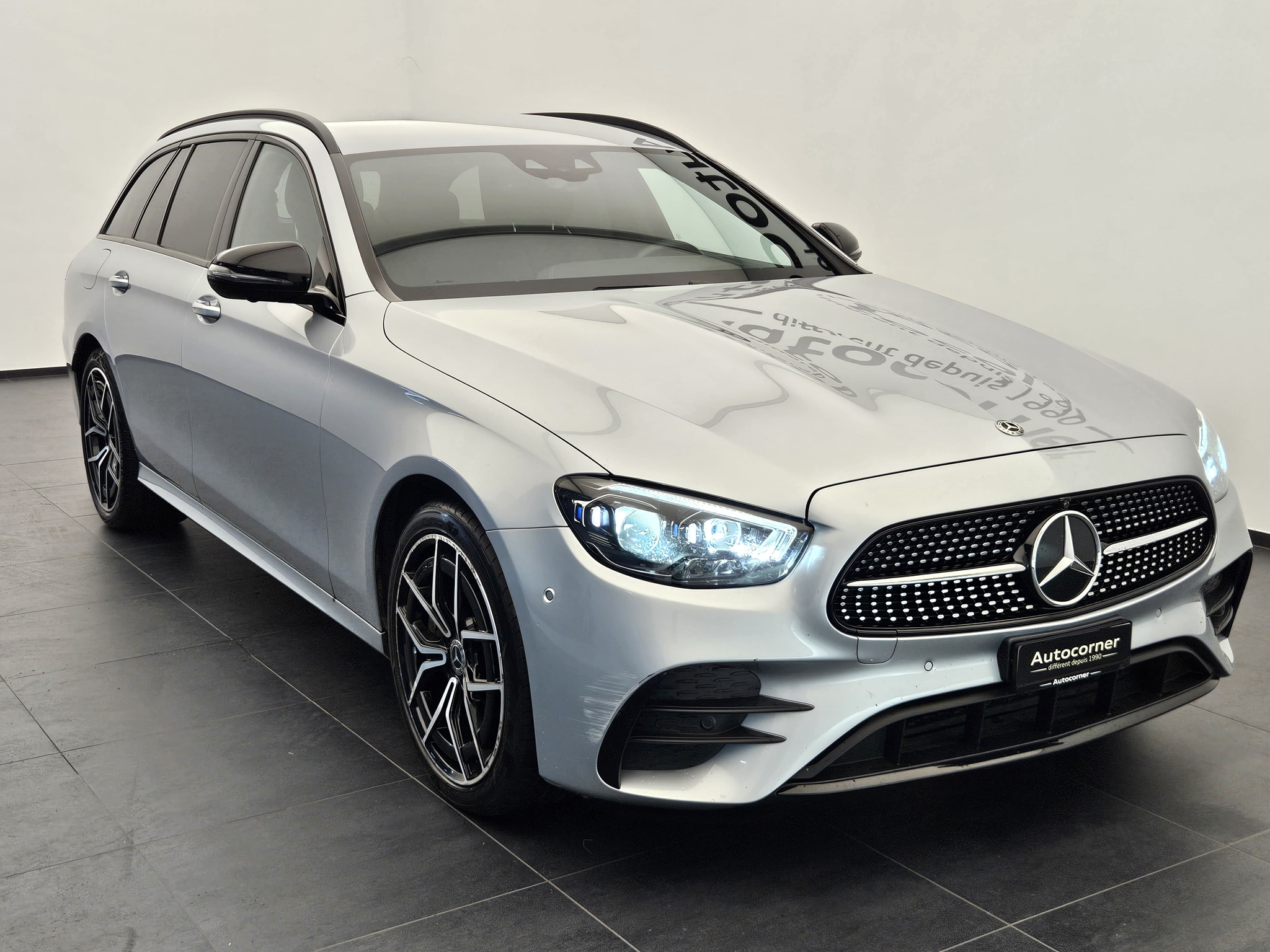 listing desktop thumbnail image 4