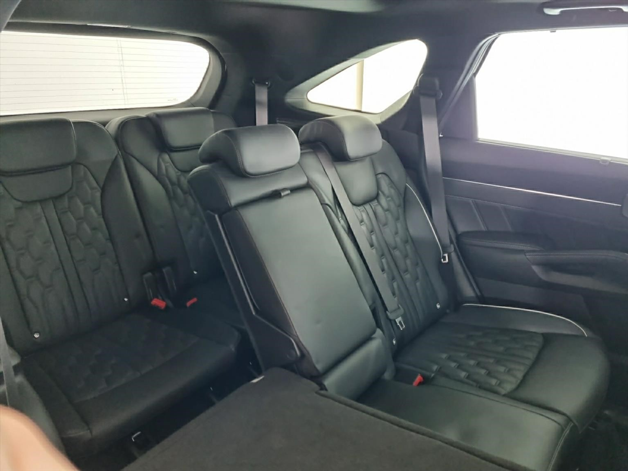 listing desktop thumbnail image 11