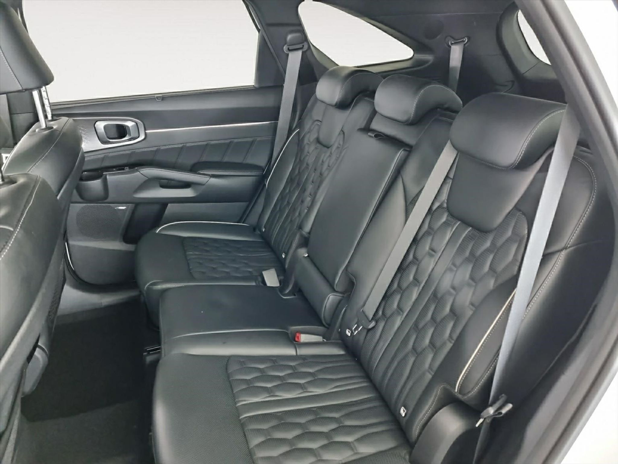 listing desktop thumbnail image 14