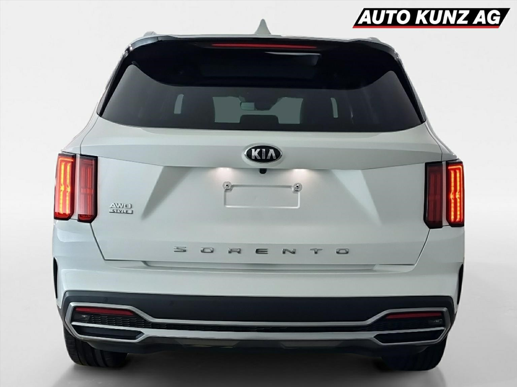 listing desktop thumbnail image 3