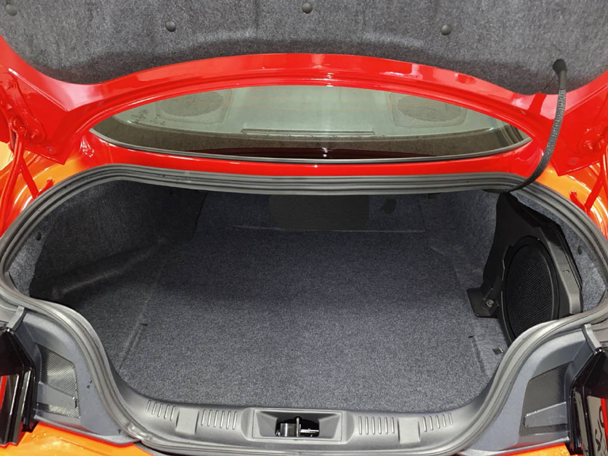 listing desktop thumbnail image 12