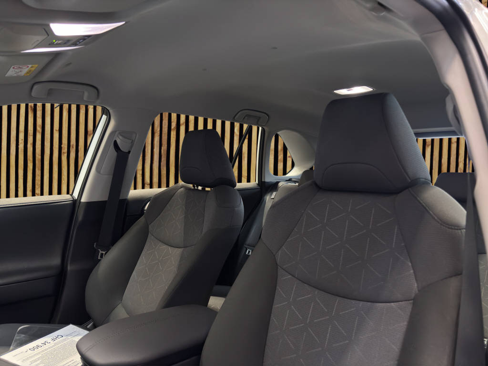 listing desktop thumbnail image 13