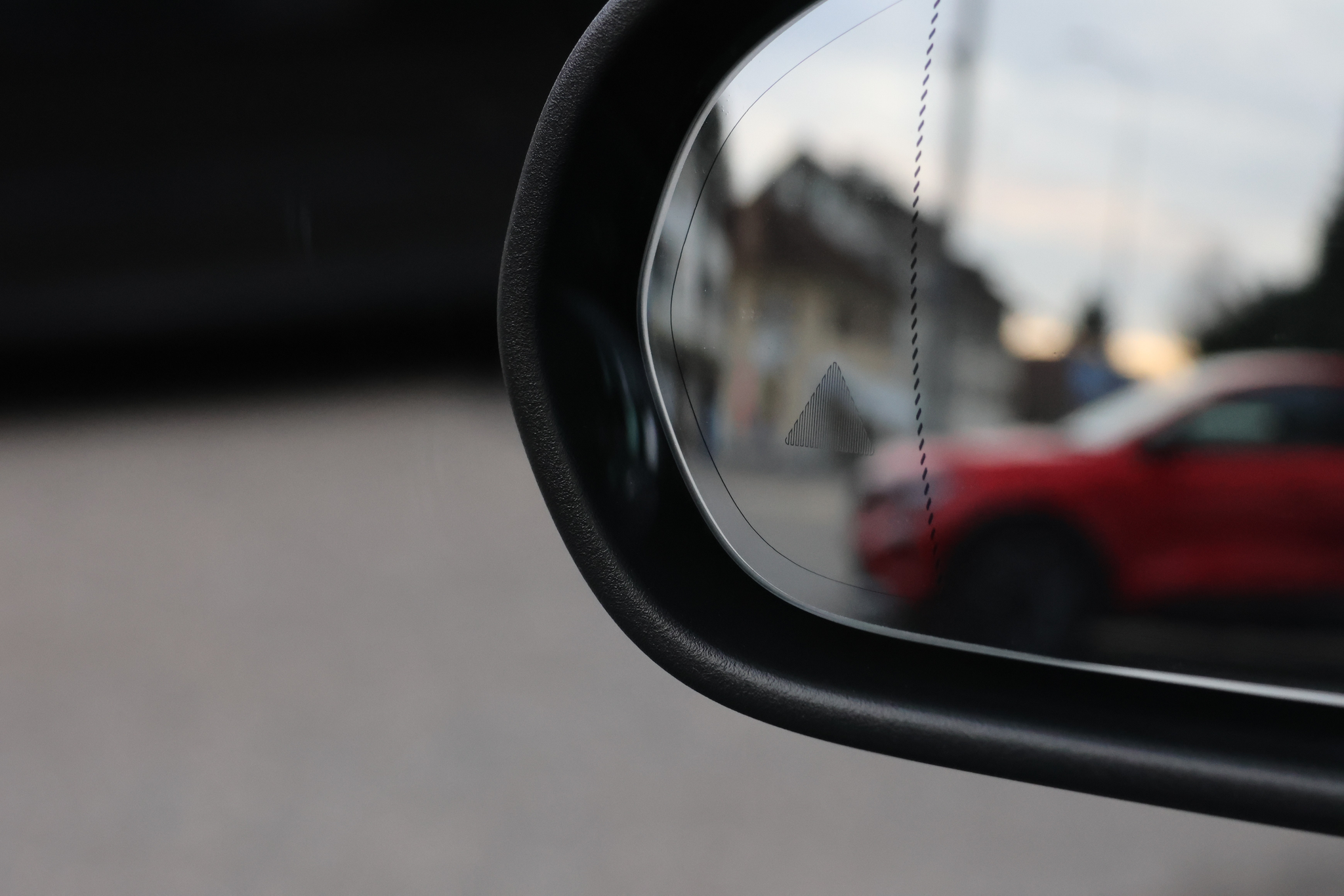 listing desktop thumbnail image 27