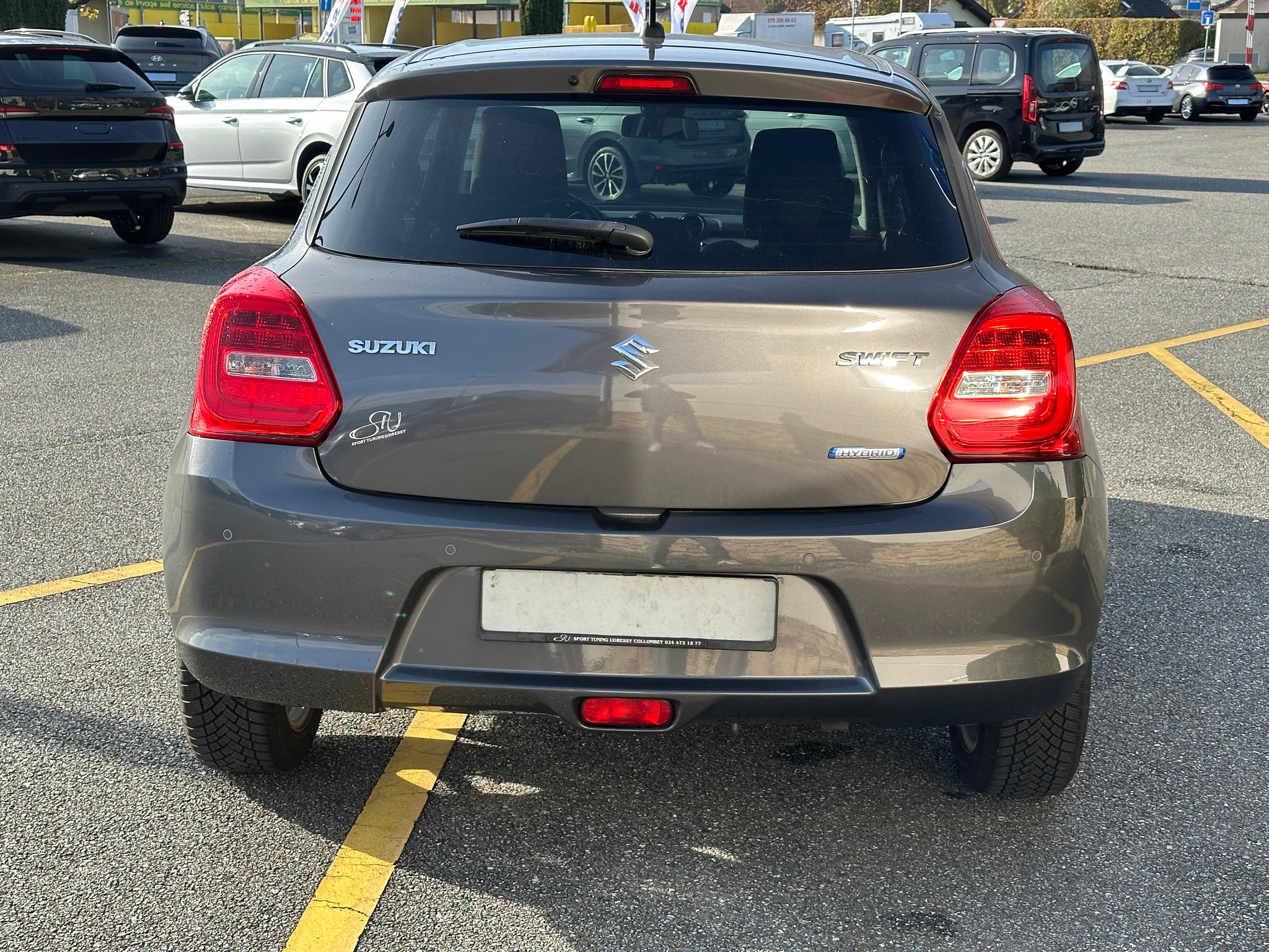 listing desktop thumbnail image 3