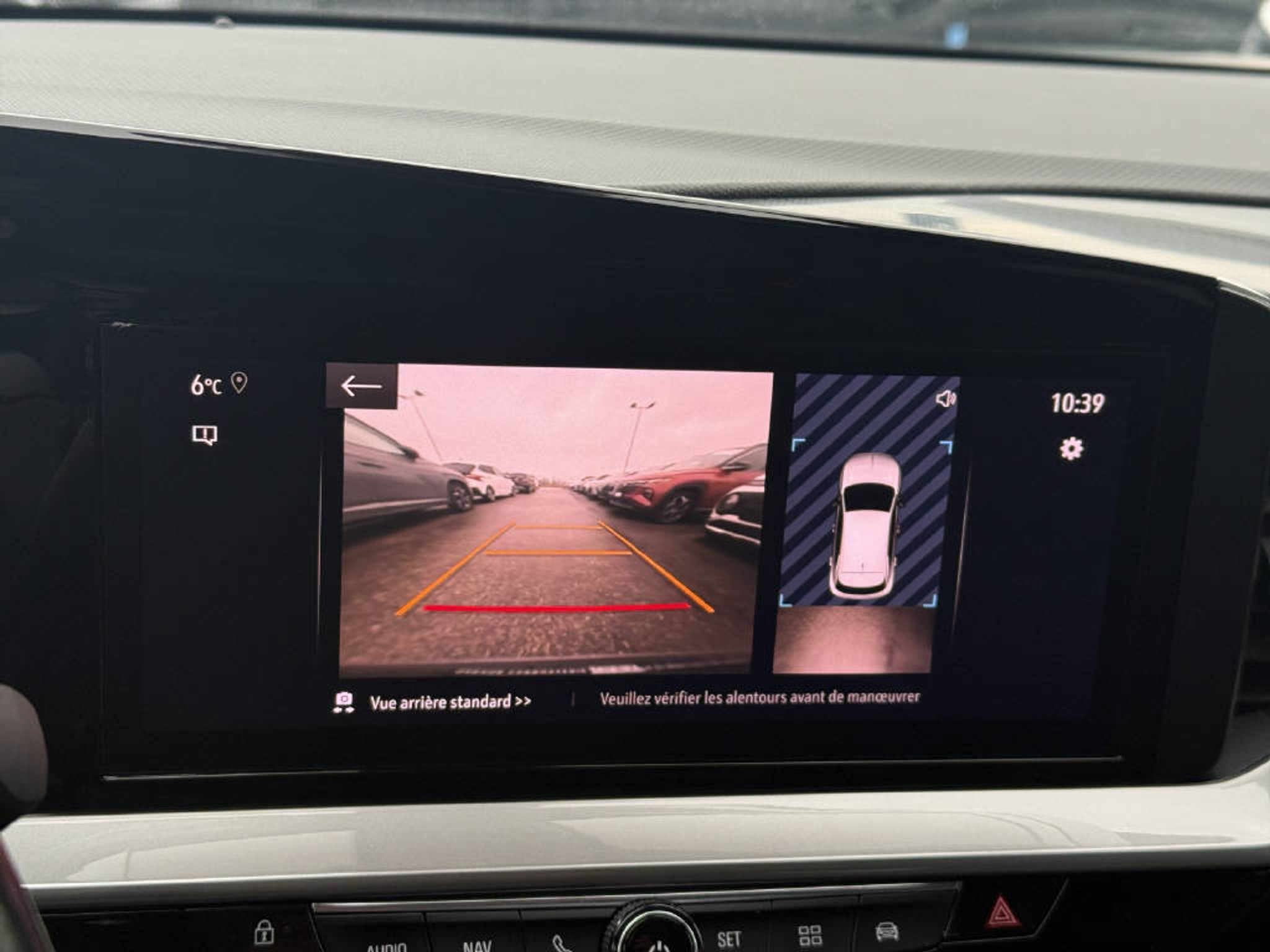 listing desktop thumbnail image 11