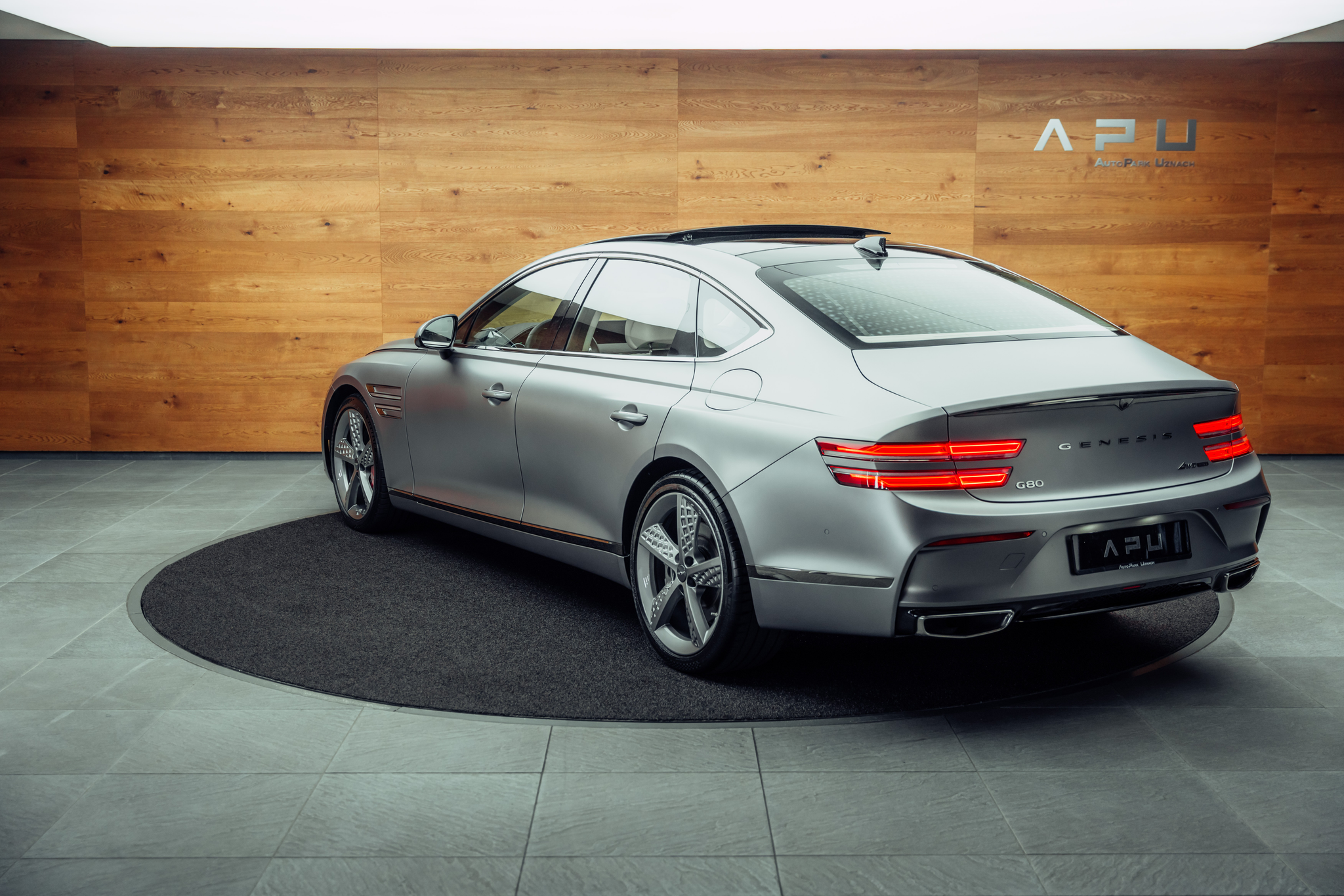 listing desktop thumbnail image 2