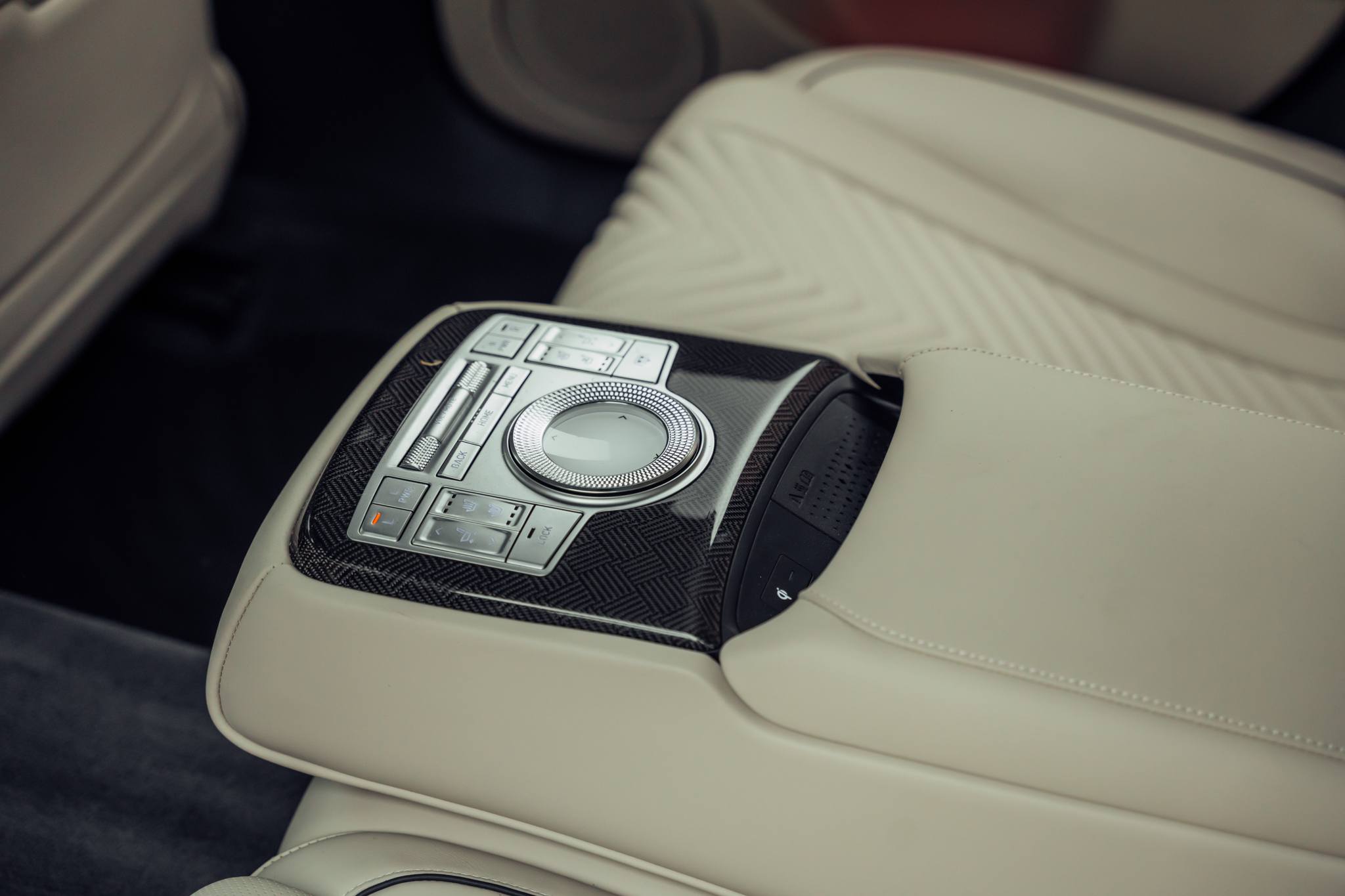 listing desktop thumbnail image 14