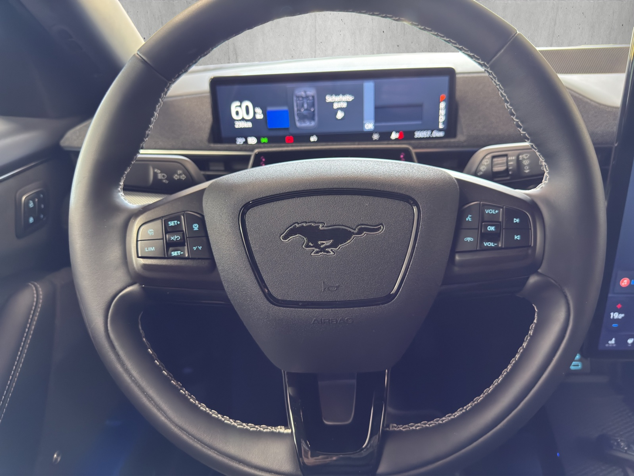 listing desktop thumbnail image 9