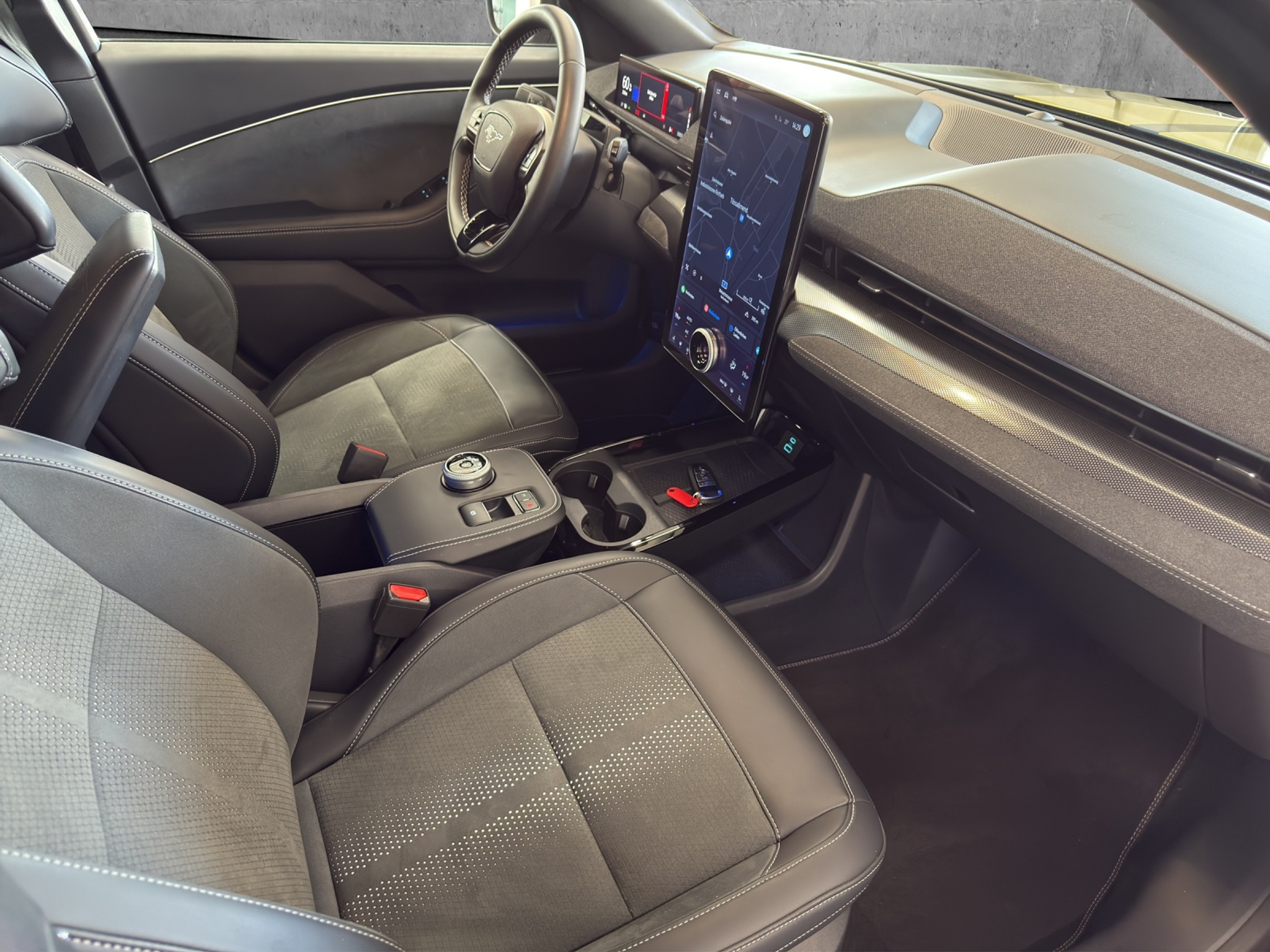 listing desktop thumbnail image 7