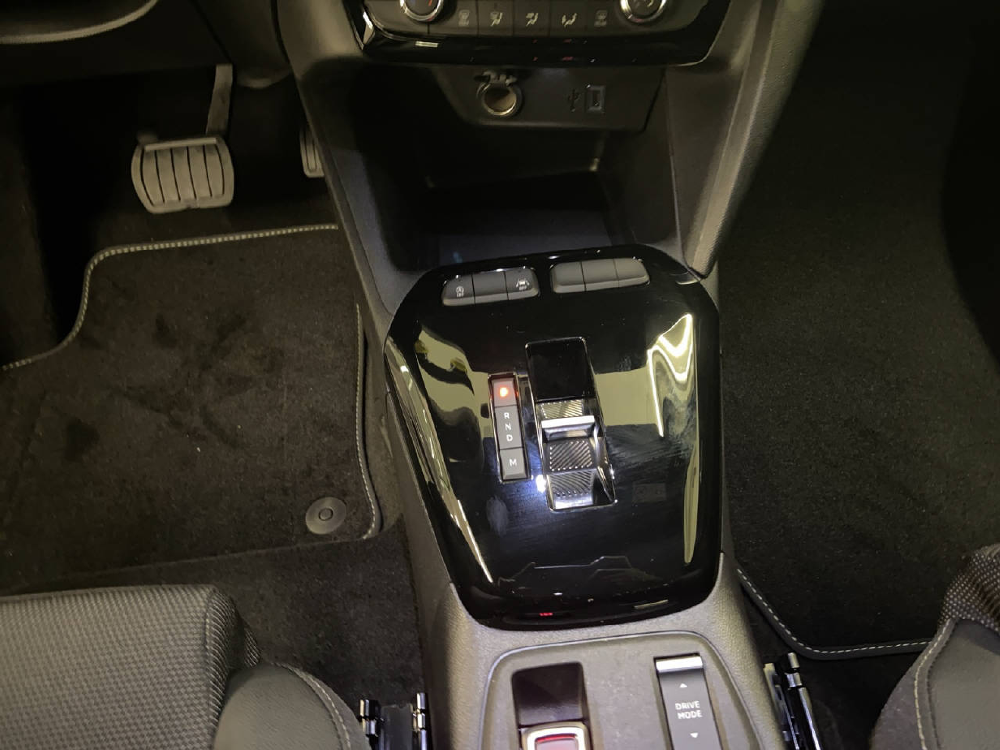 listing desktop thumbnail image 8