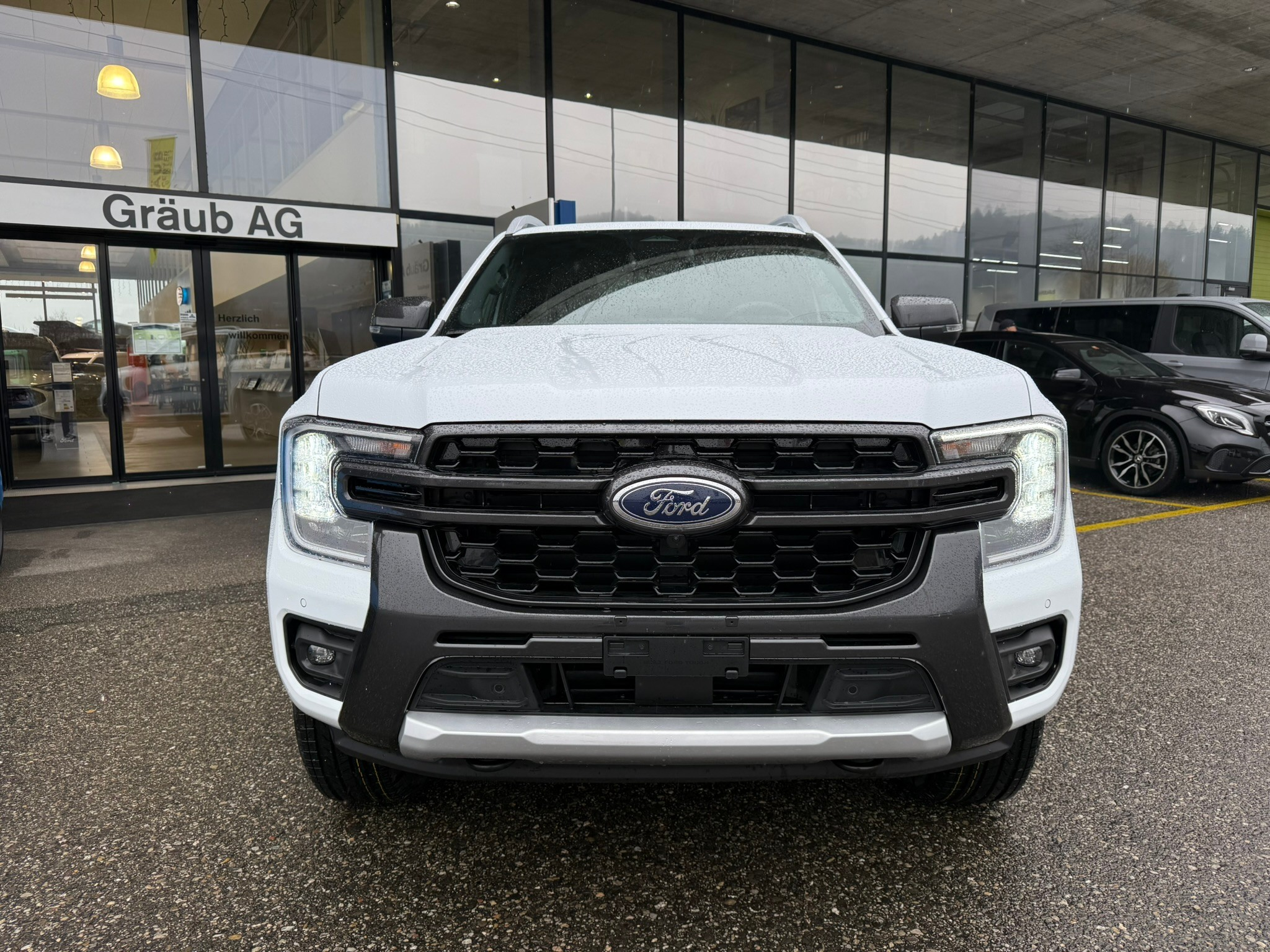 listing desktop thumbnail image 1