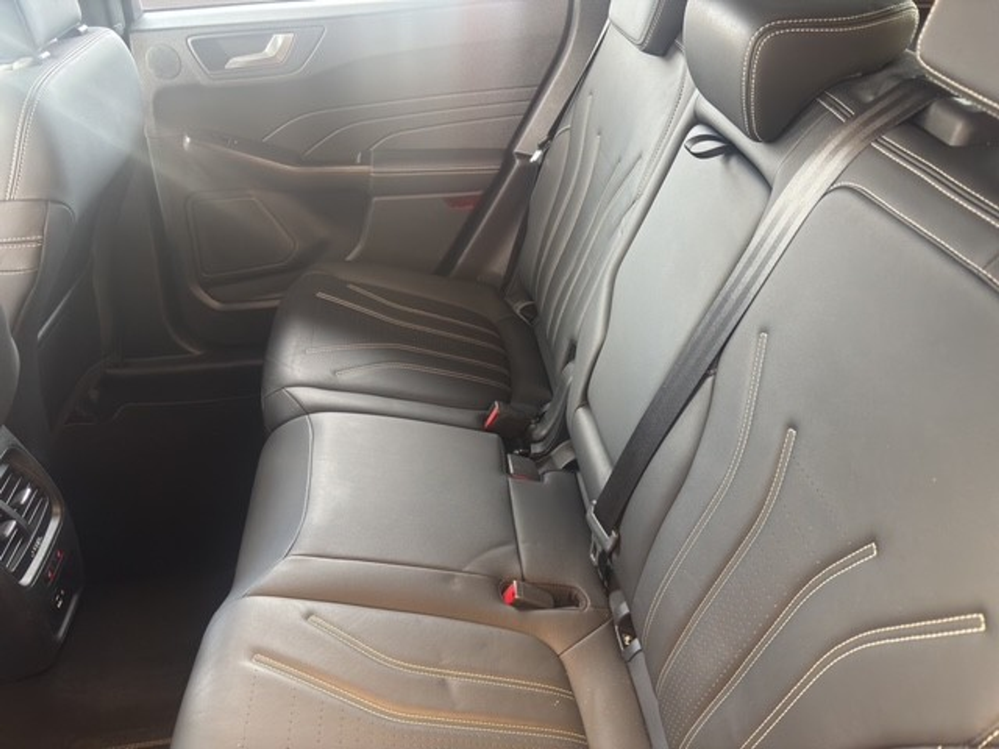 listing desktop thumbnail image 4