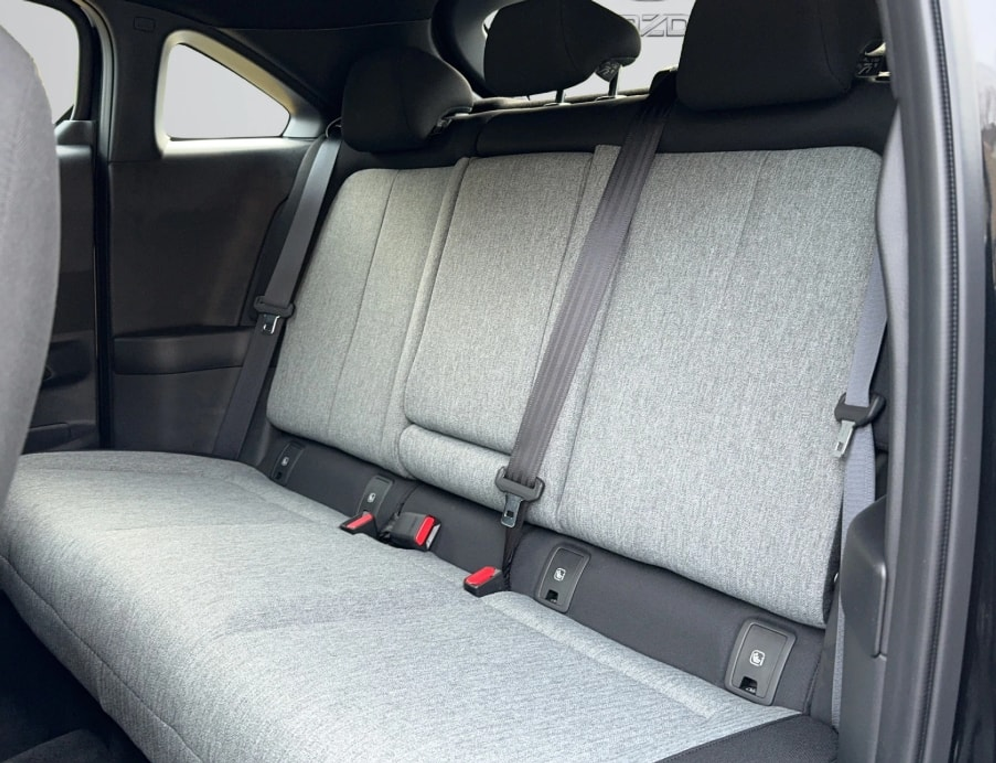 listing desktop thumbnail image 10