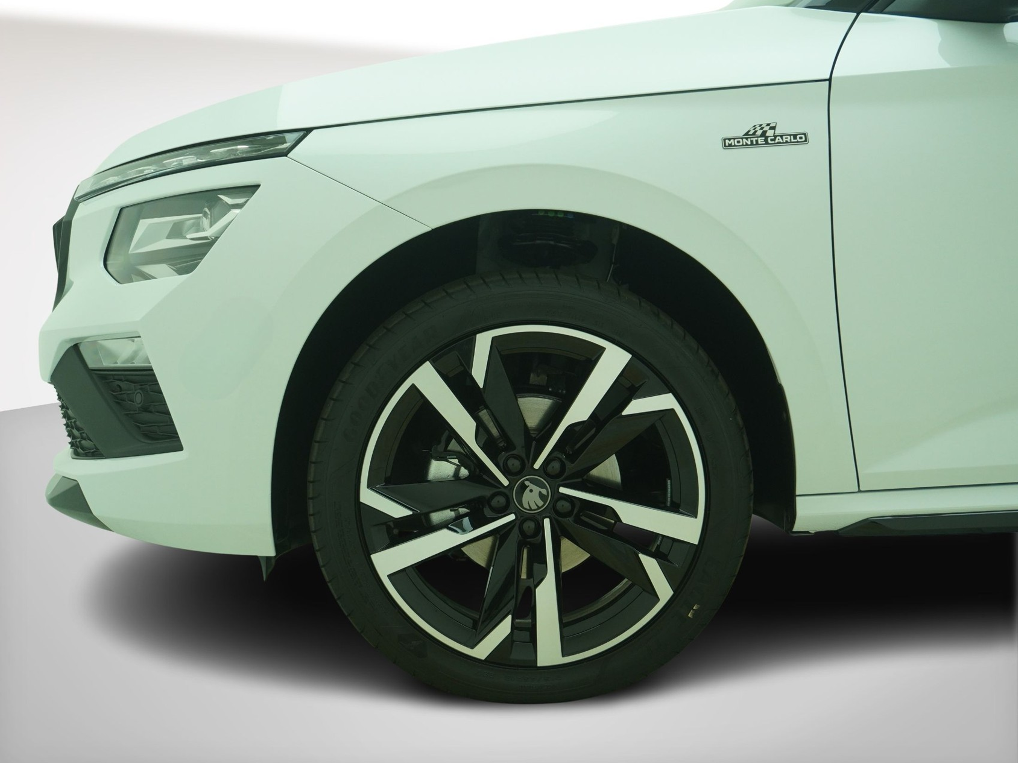 listing desktop thumbnail image 9