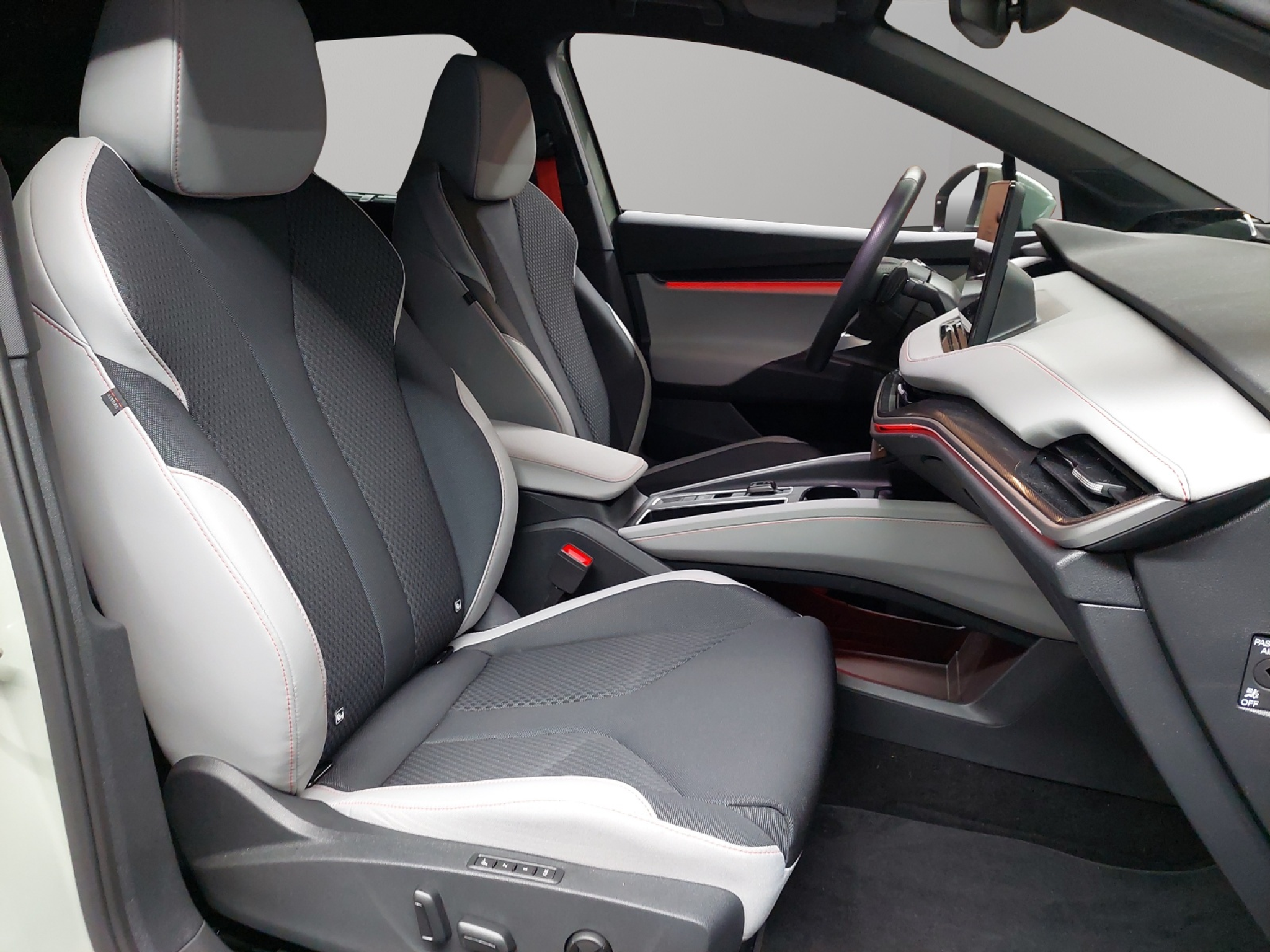 listing desktop thumbnail image 8