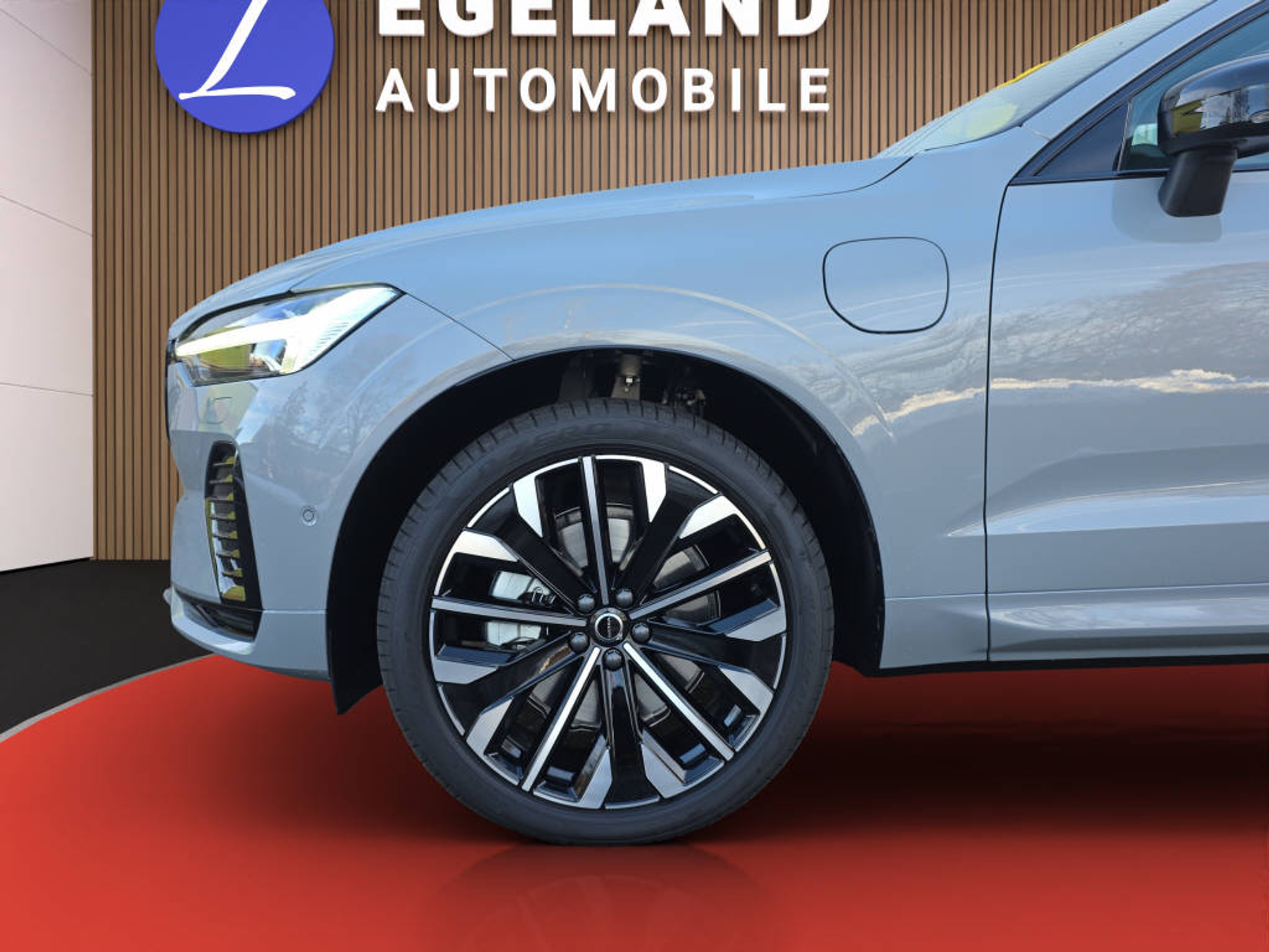 listing desktop thumbnail image 8