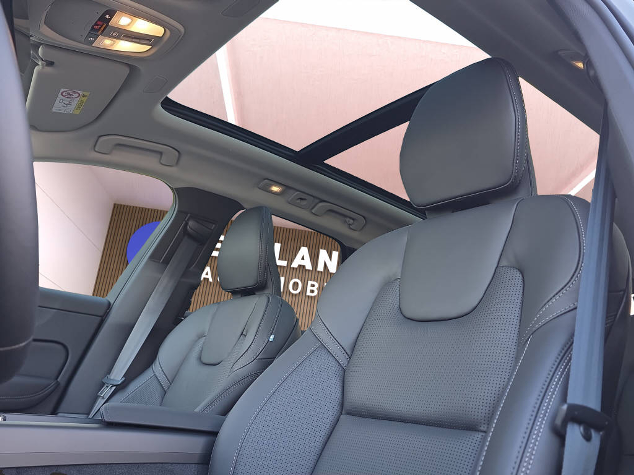 listing desktop thumbnail image 18