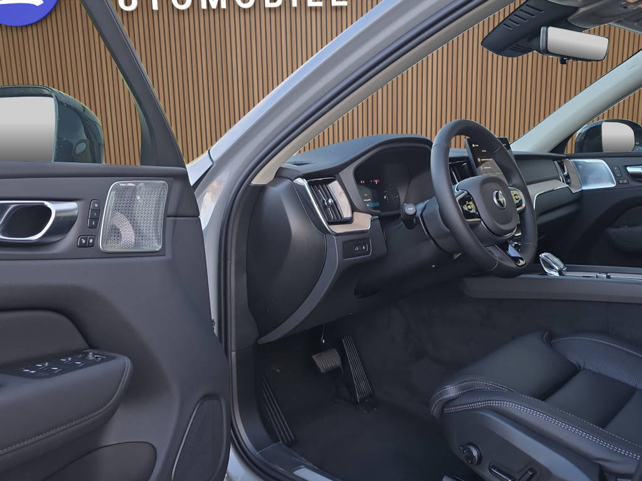 listing desktop thumbnail image 21