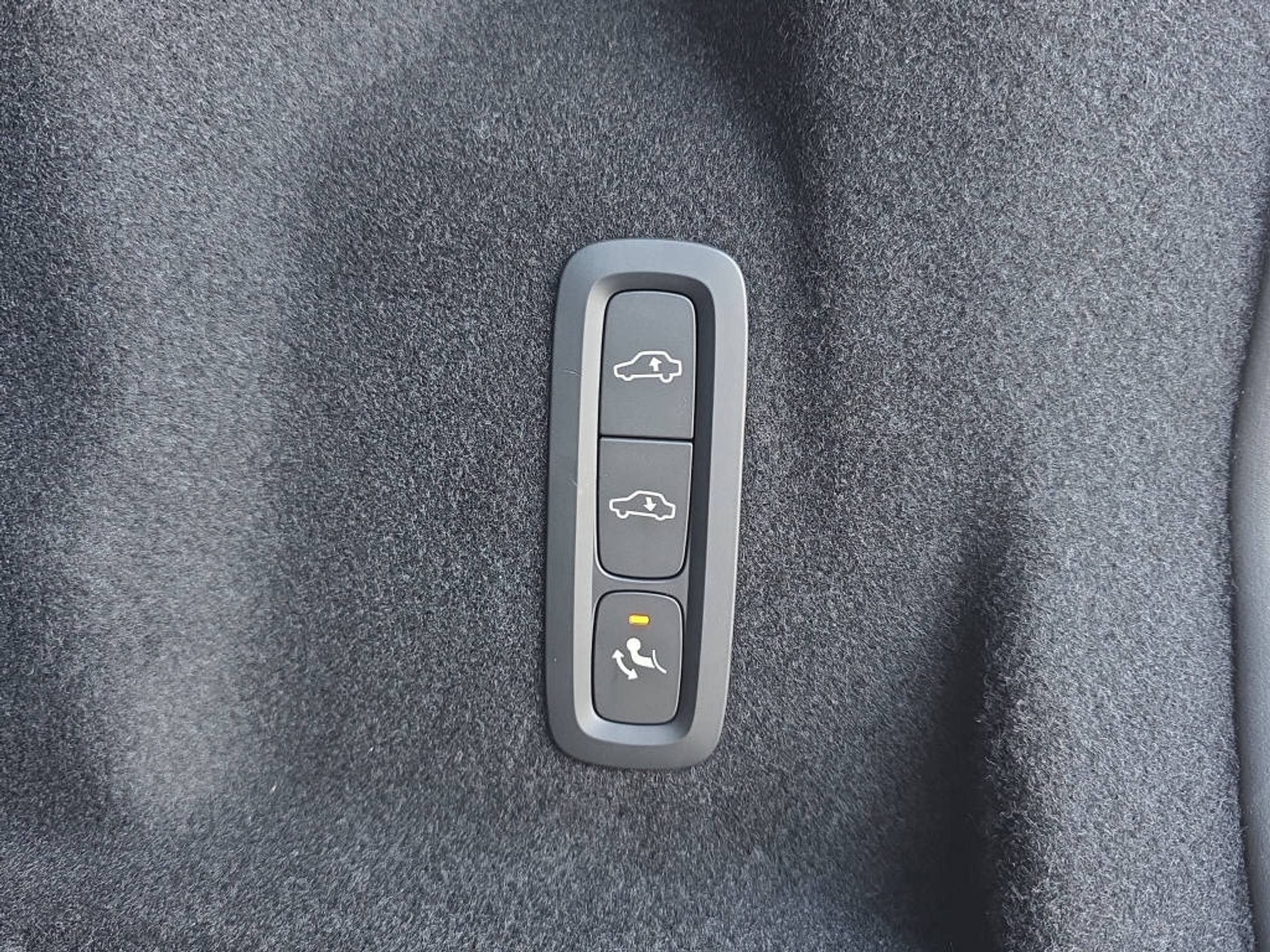 listing desktop thumbnail image 23