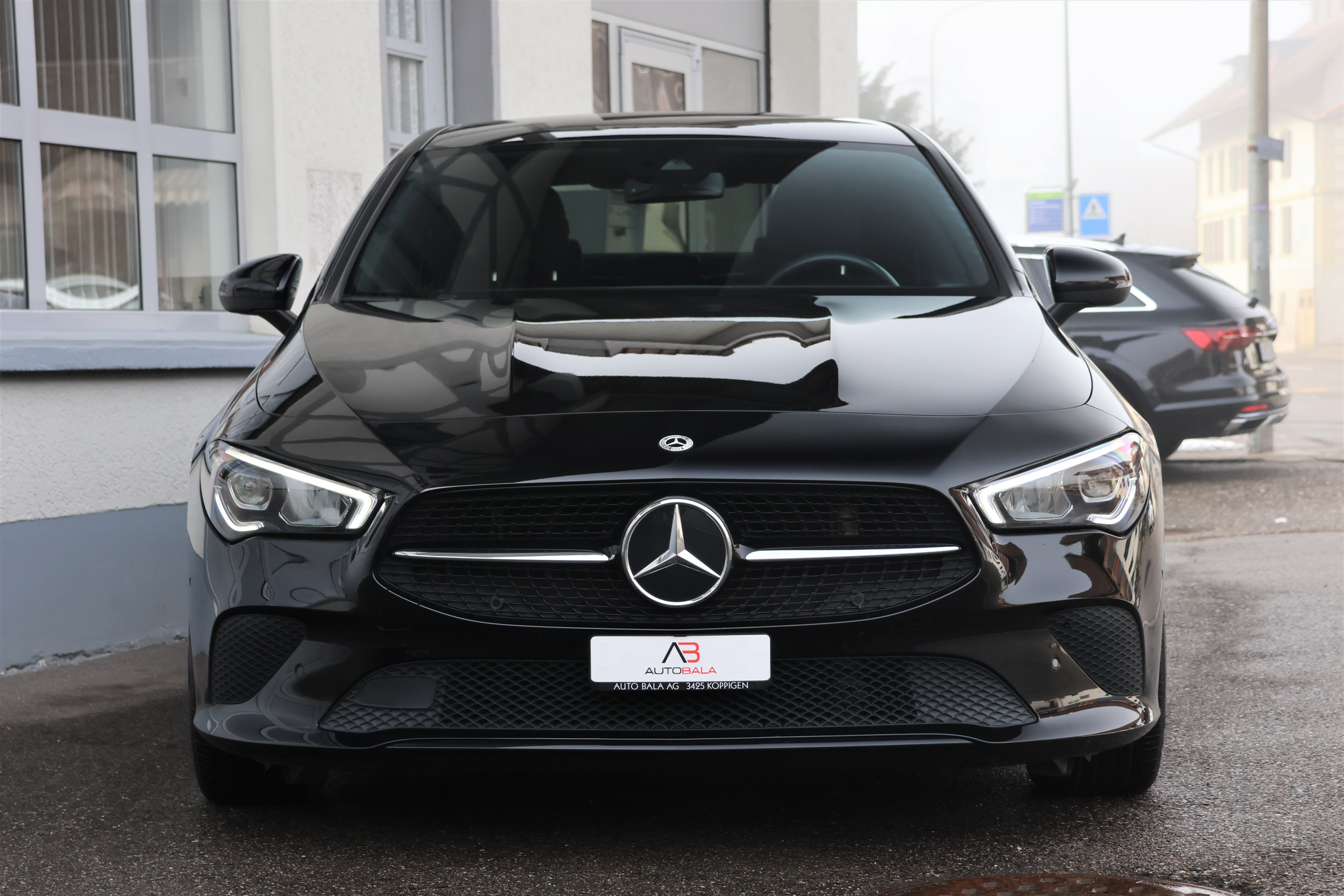 listing desktop thumbnail image 1