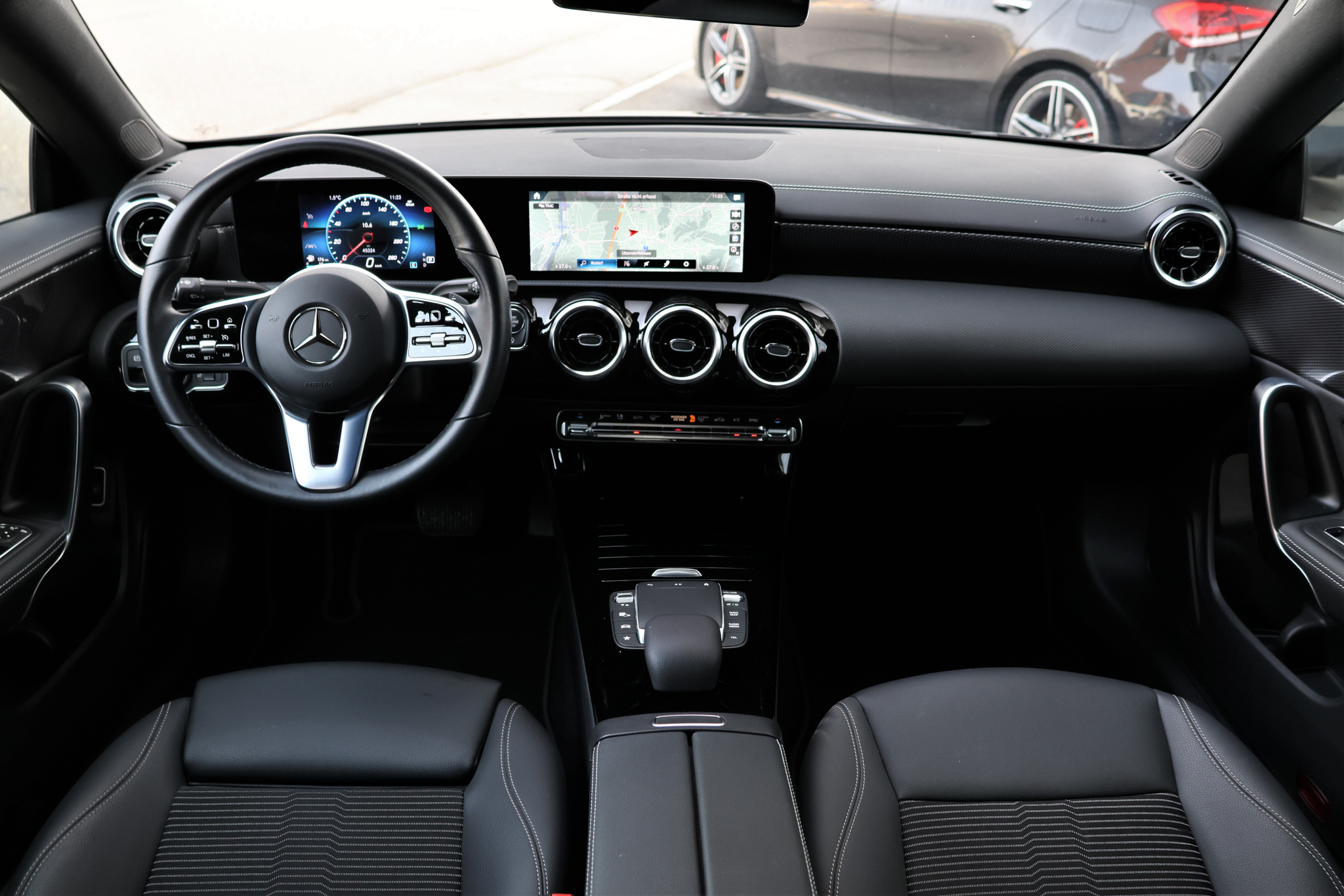 listing desktop thumbnail image 14