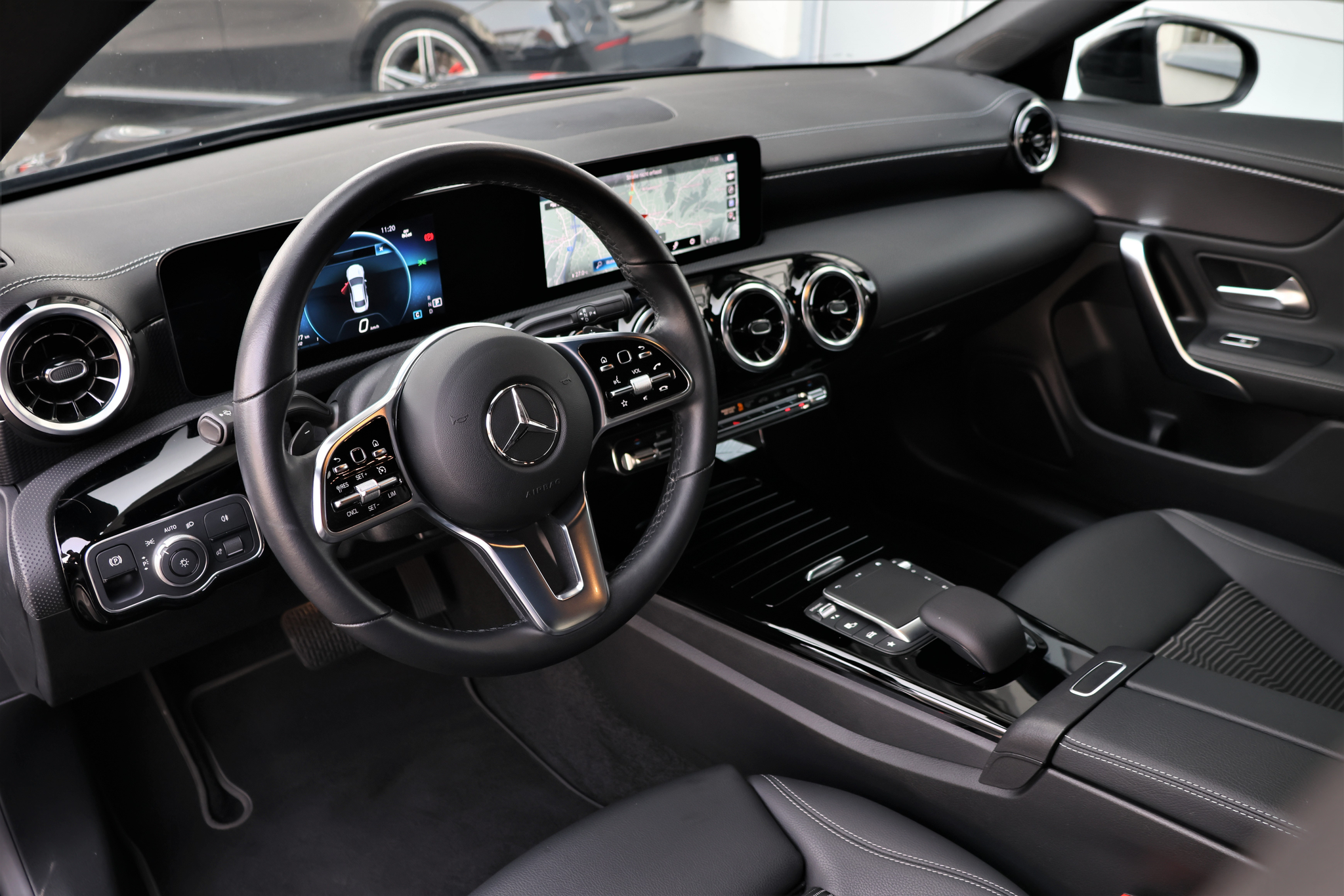 listing desktop thumbnail image 9