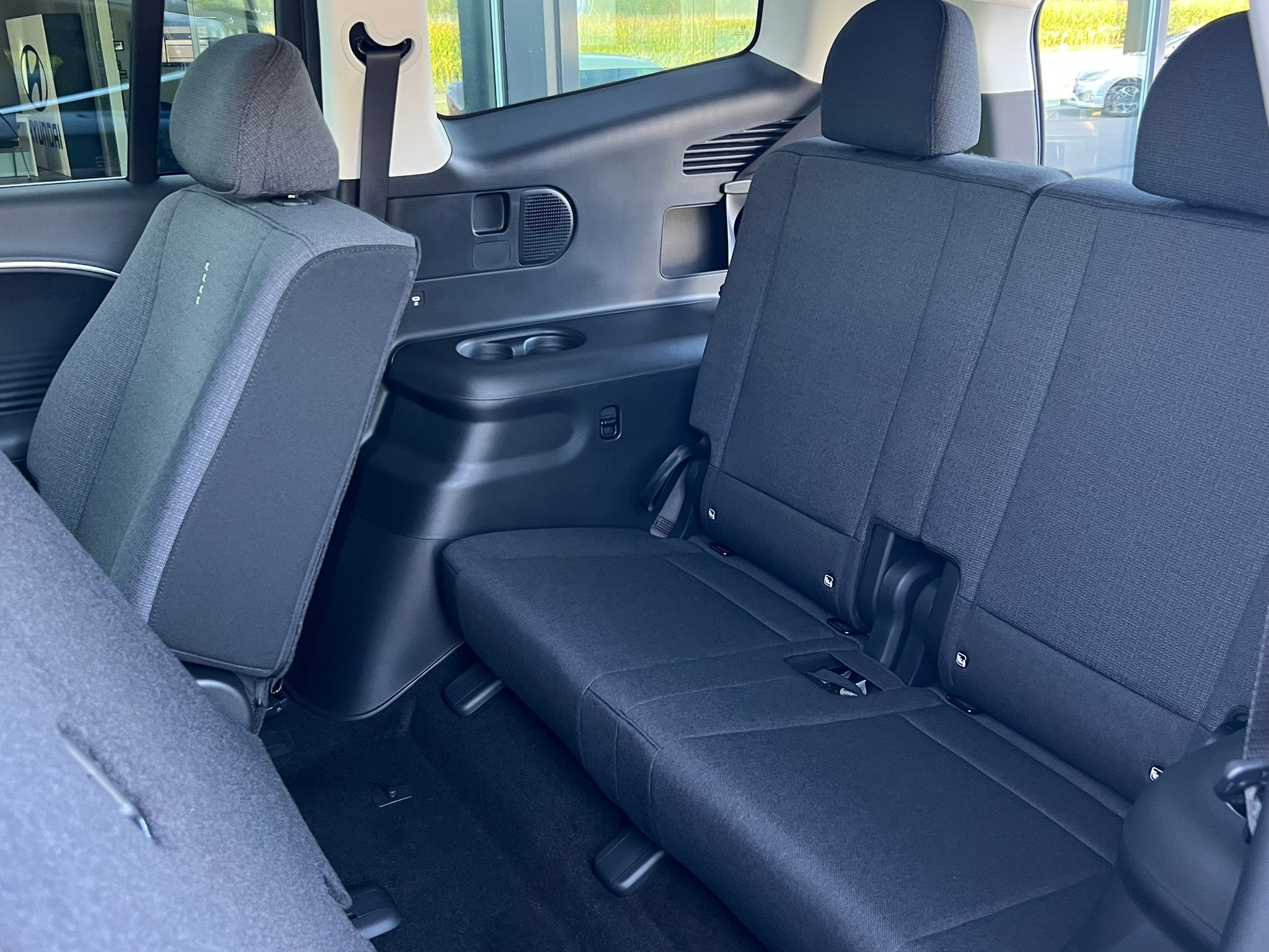 listing desktop thumbnail image 10