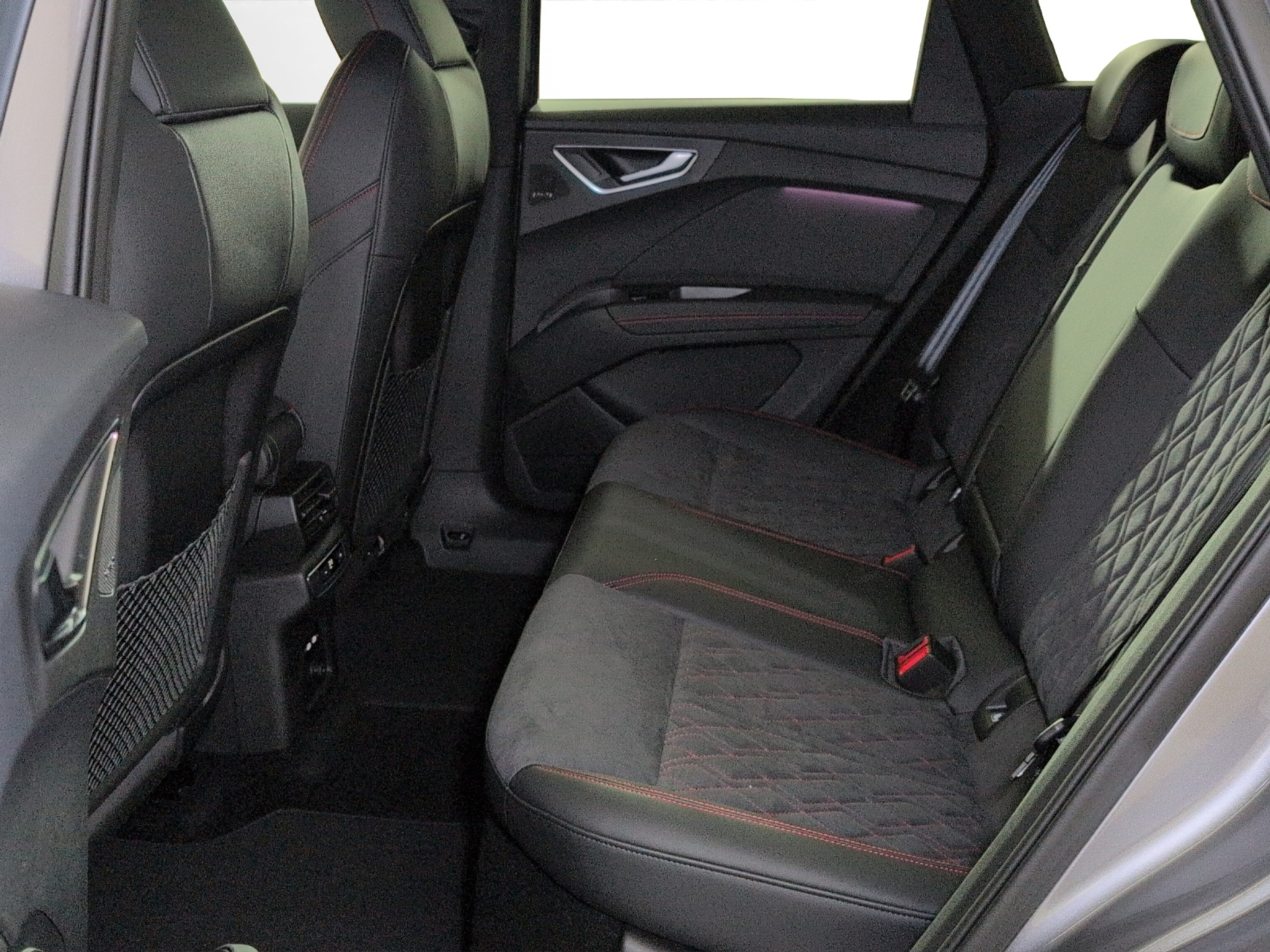 listing desktop thumbnail image 7