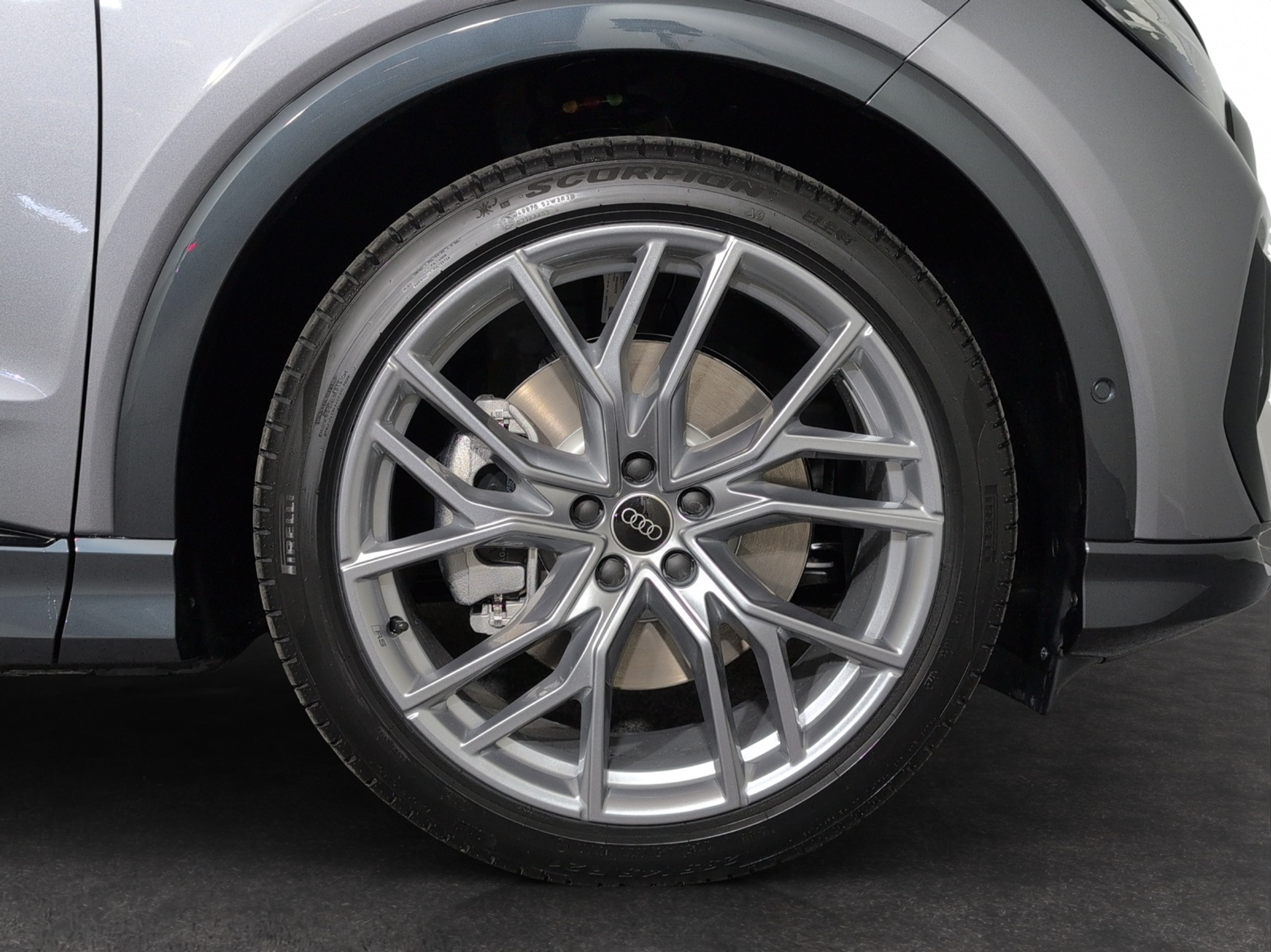 listing desktop thumbnail image 4