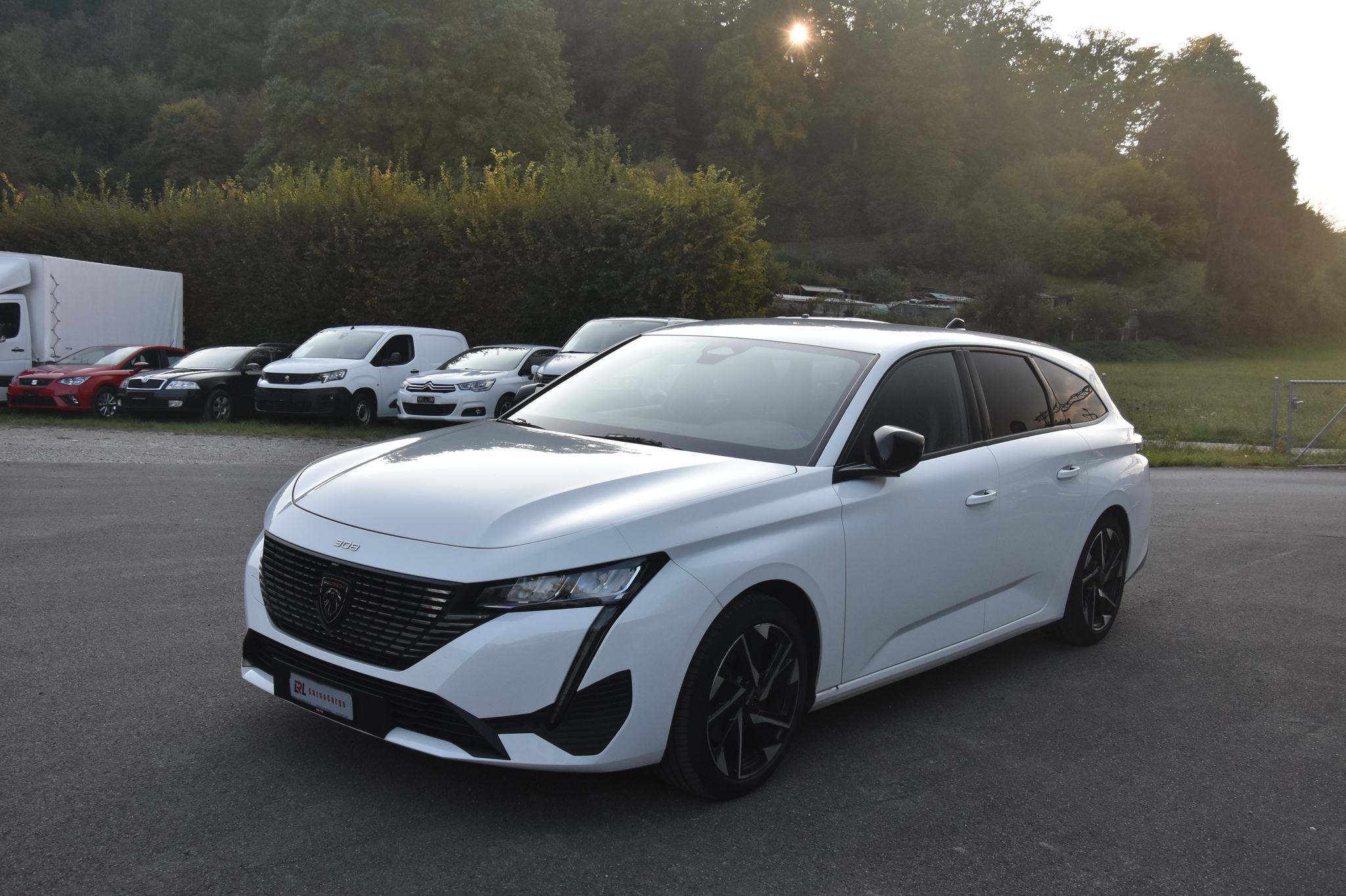 listing desktop thumbnail image 2