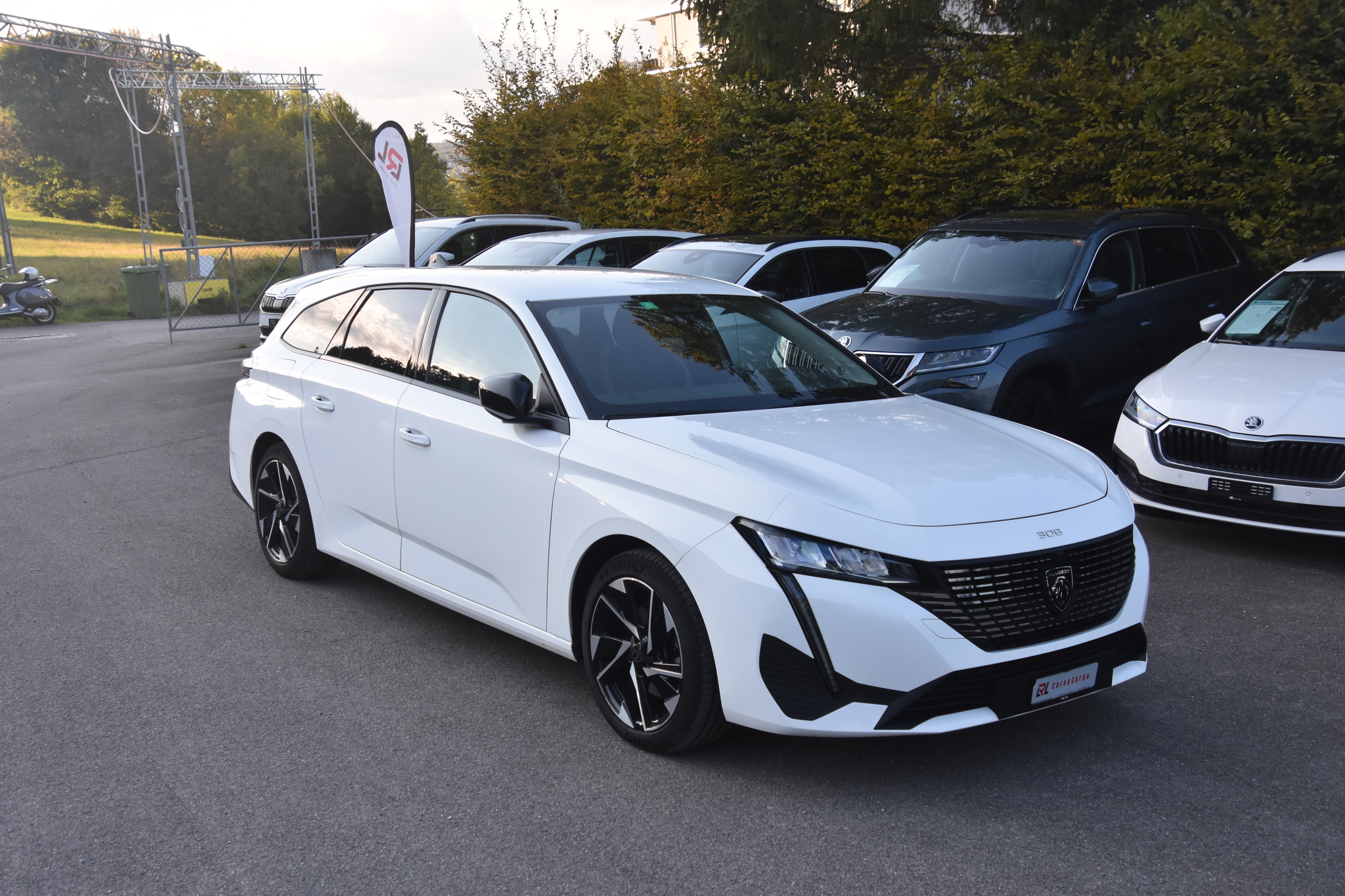 listing desktop thumbnail image 0