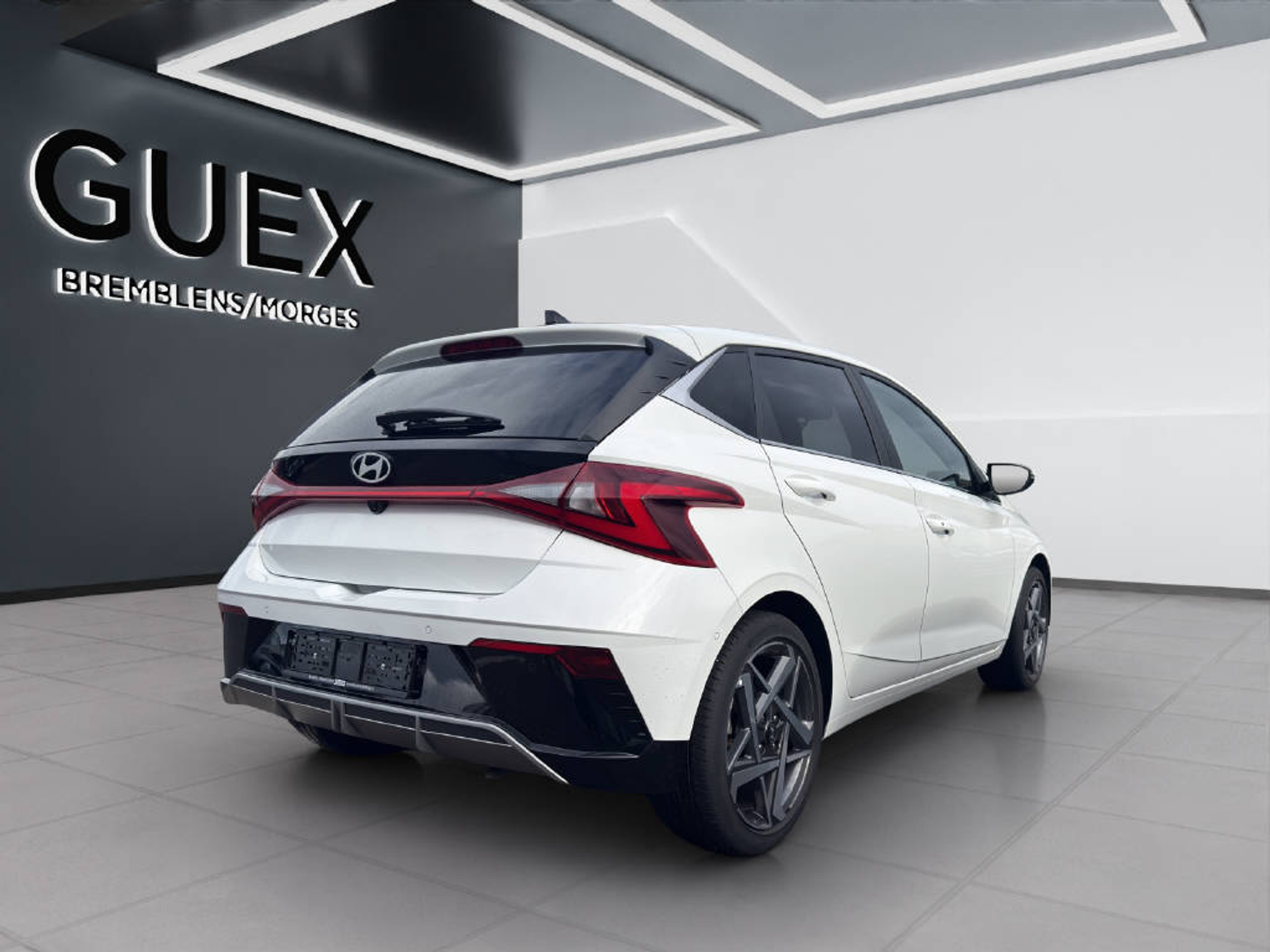 listing desktop thumbnail image 4