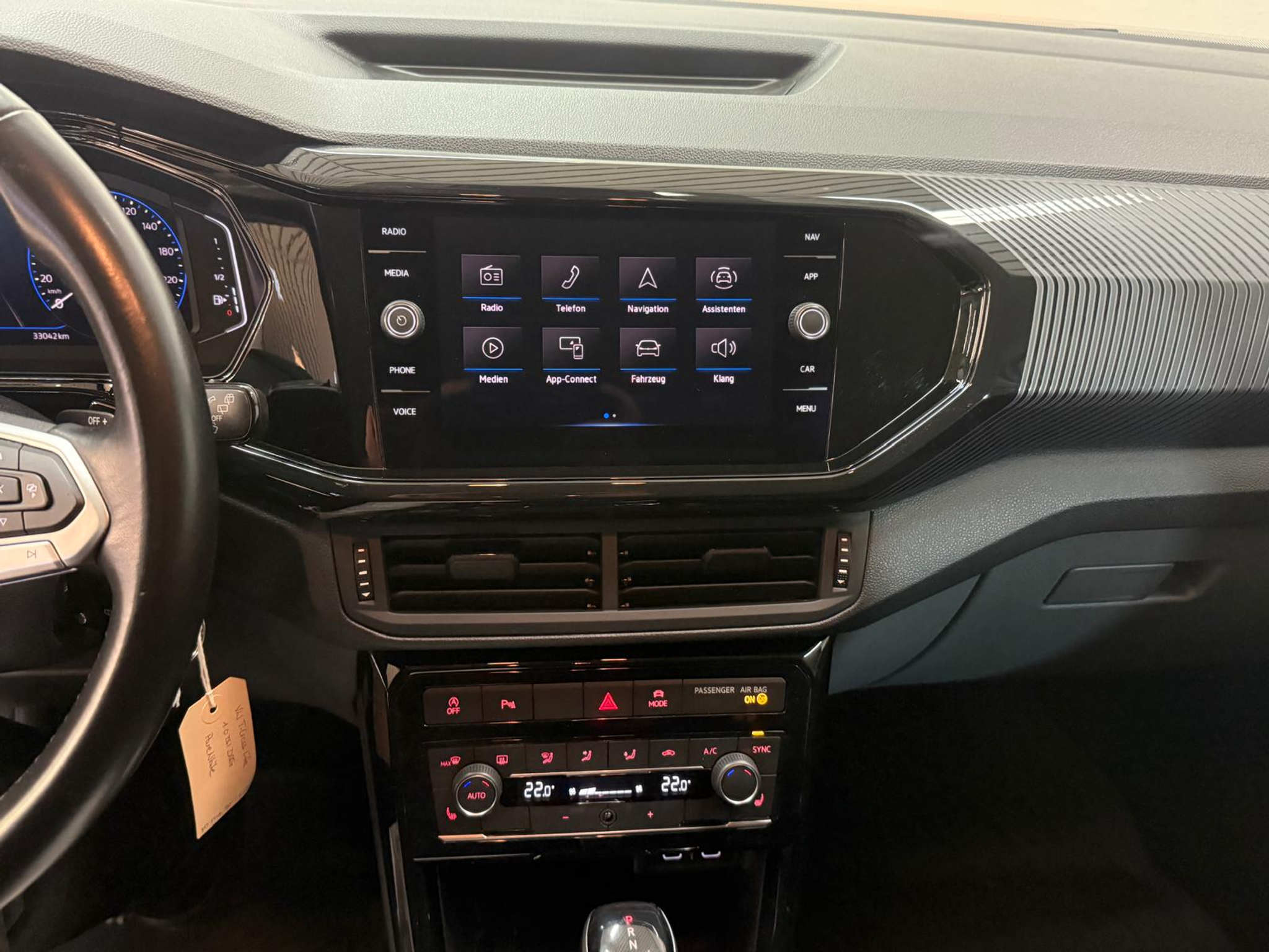 listing desktop thumbnail image 12