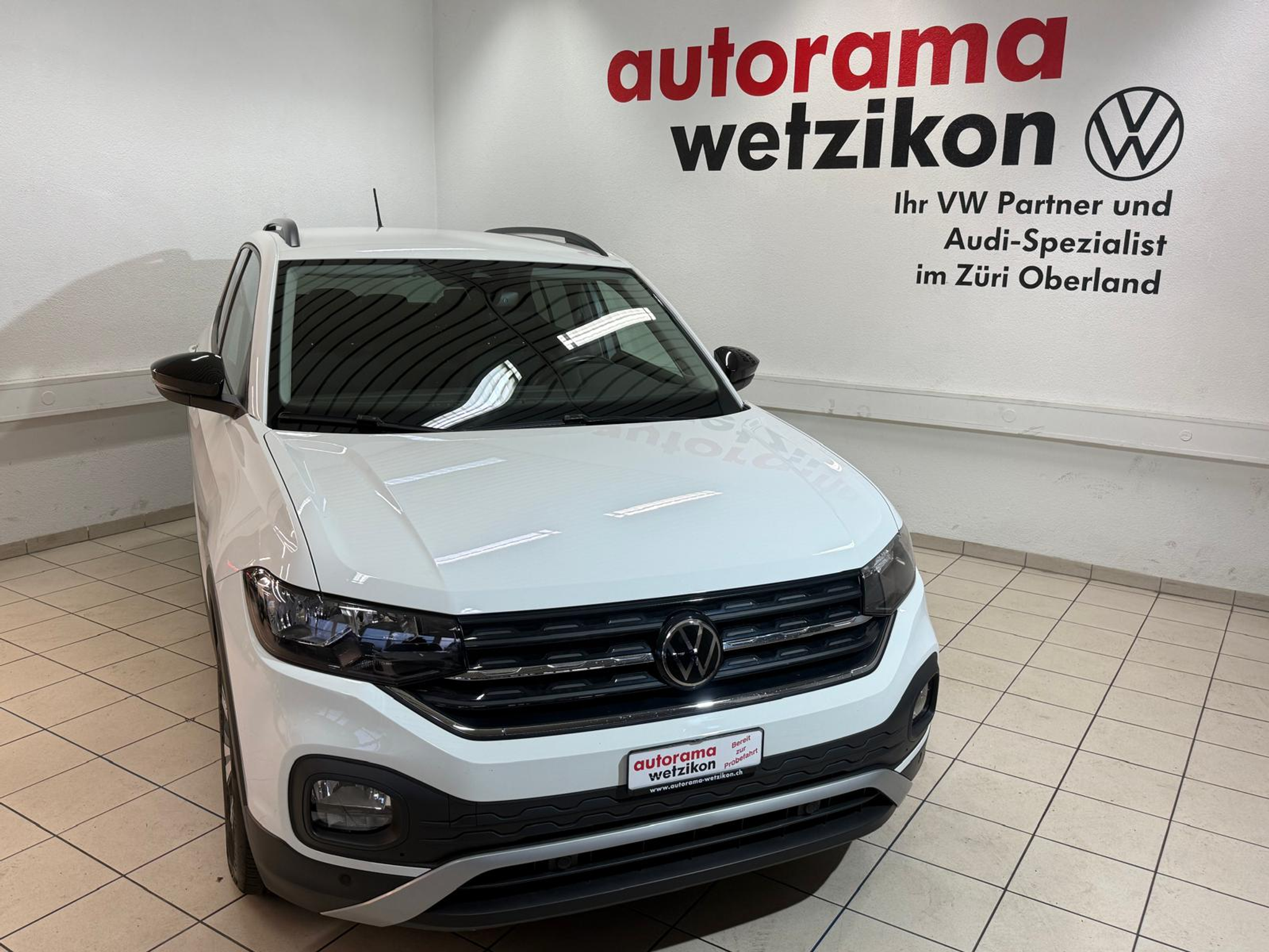 listing desktop thumbnail image 1