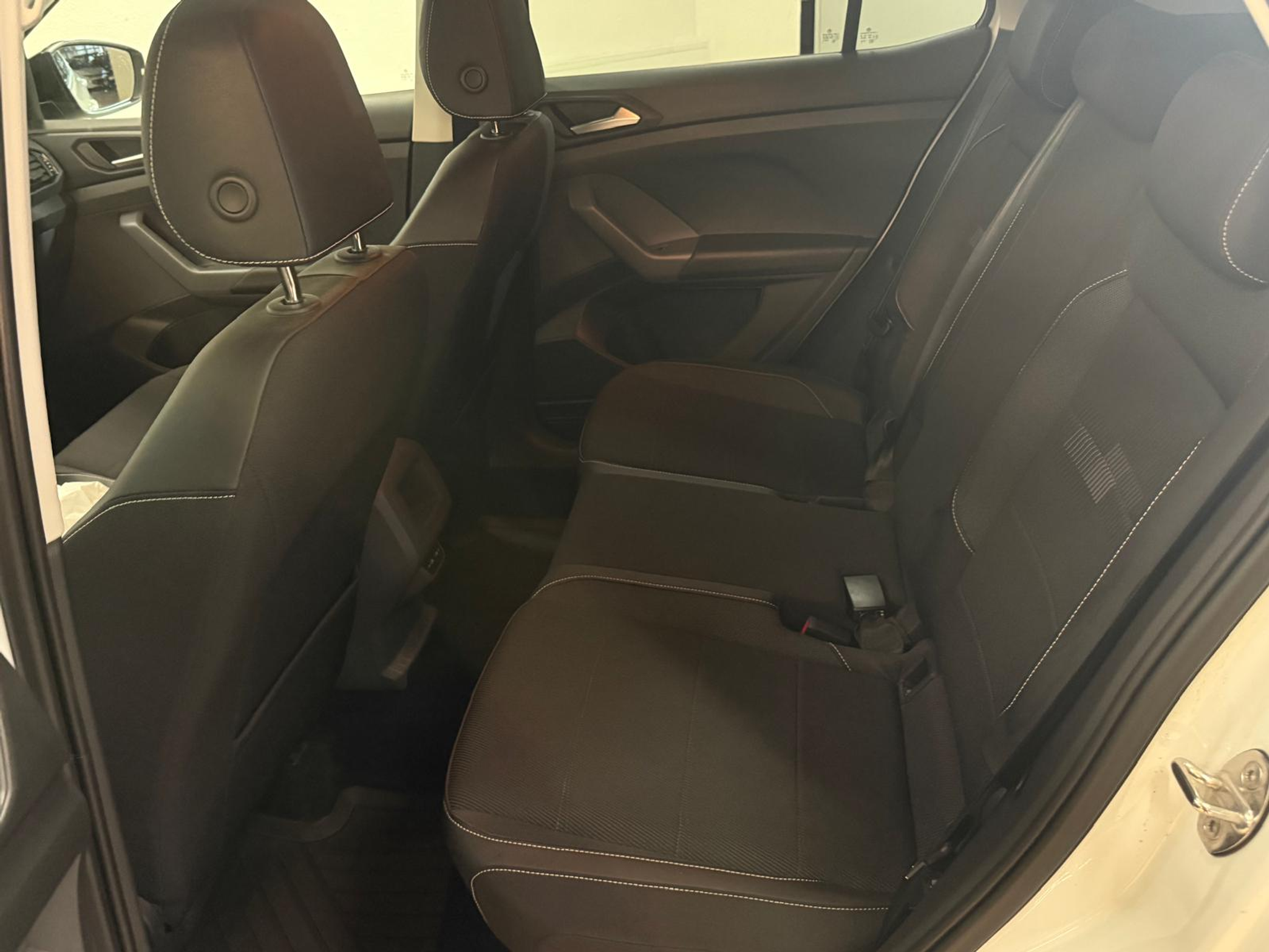 listing desktop thumbnail image 10