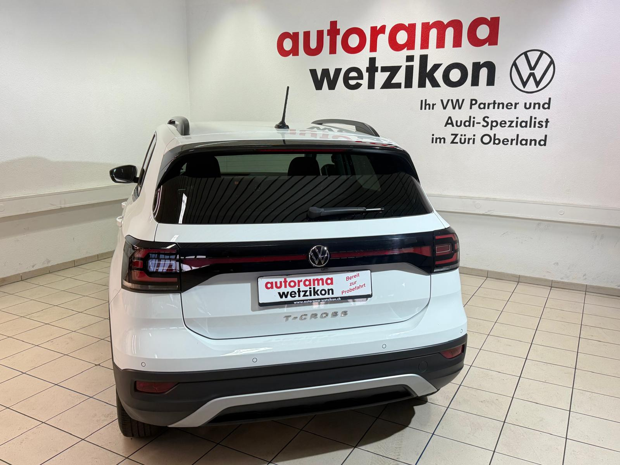 listing desktop thumbnail image 3