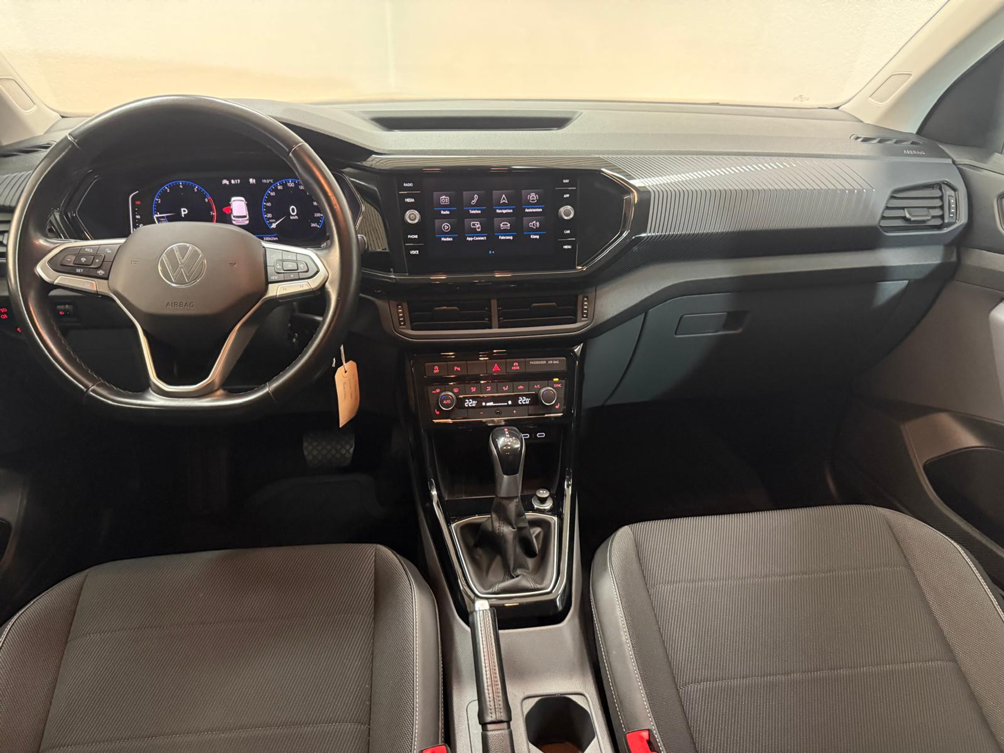 listing desktop thumbnail image 7