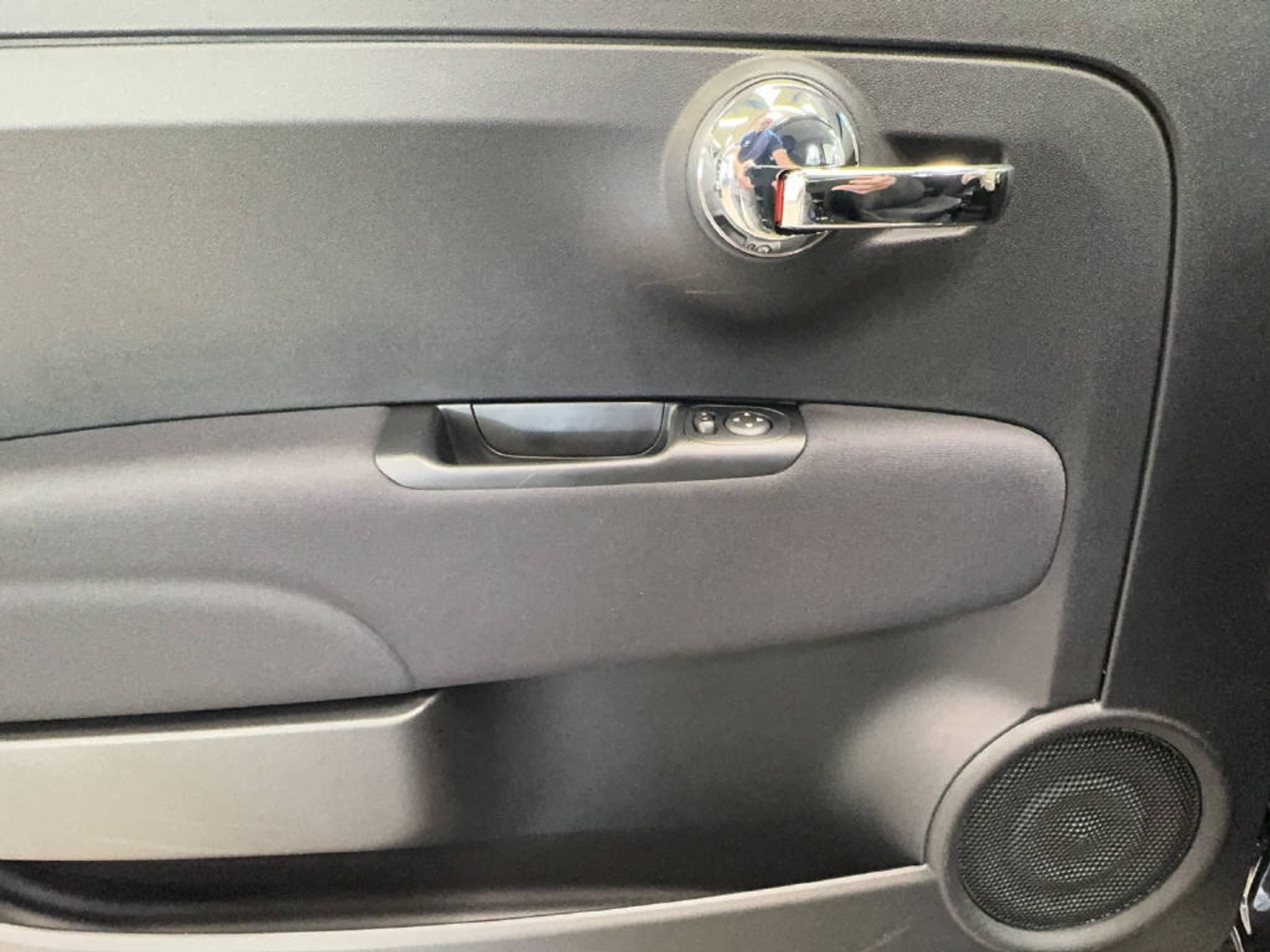 listing desktop thumbnail image 10