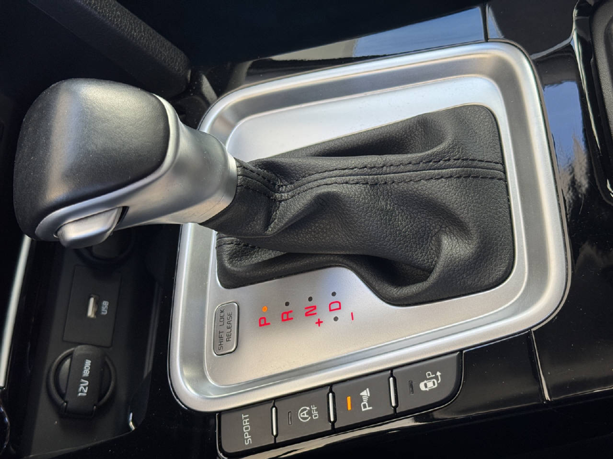 listing desktop thumbnail image 12