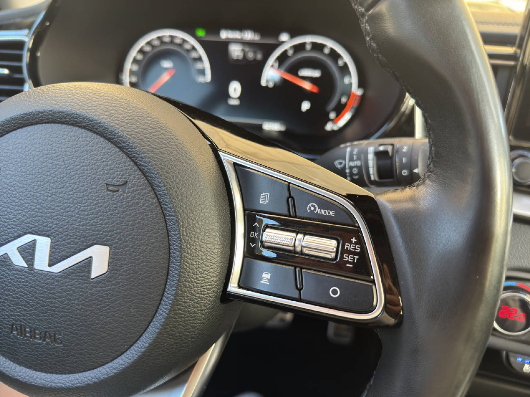 listing desktop thumbnail image 10