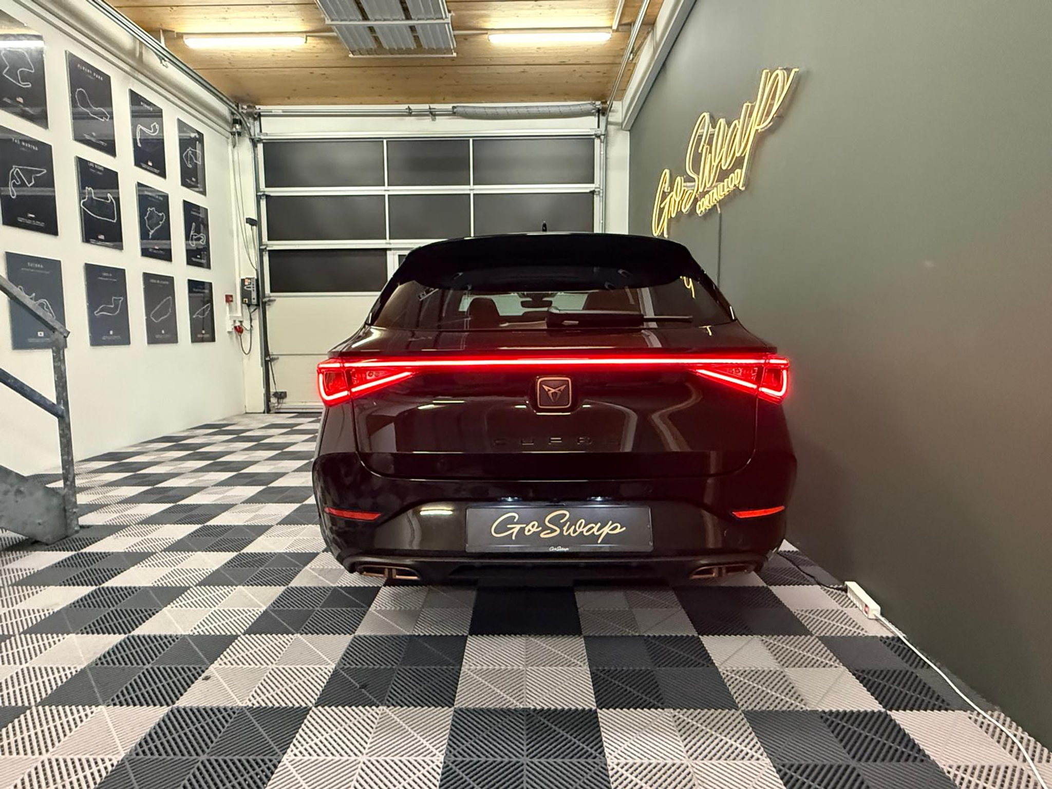 listing desktop thumbnail image 4