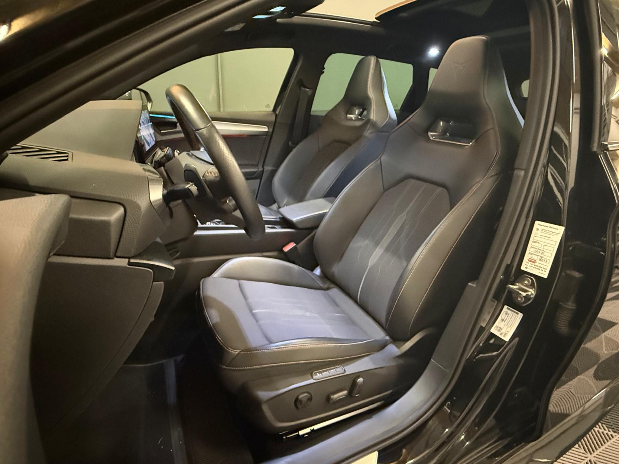 listing desktop thumbnail image 9