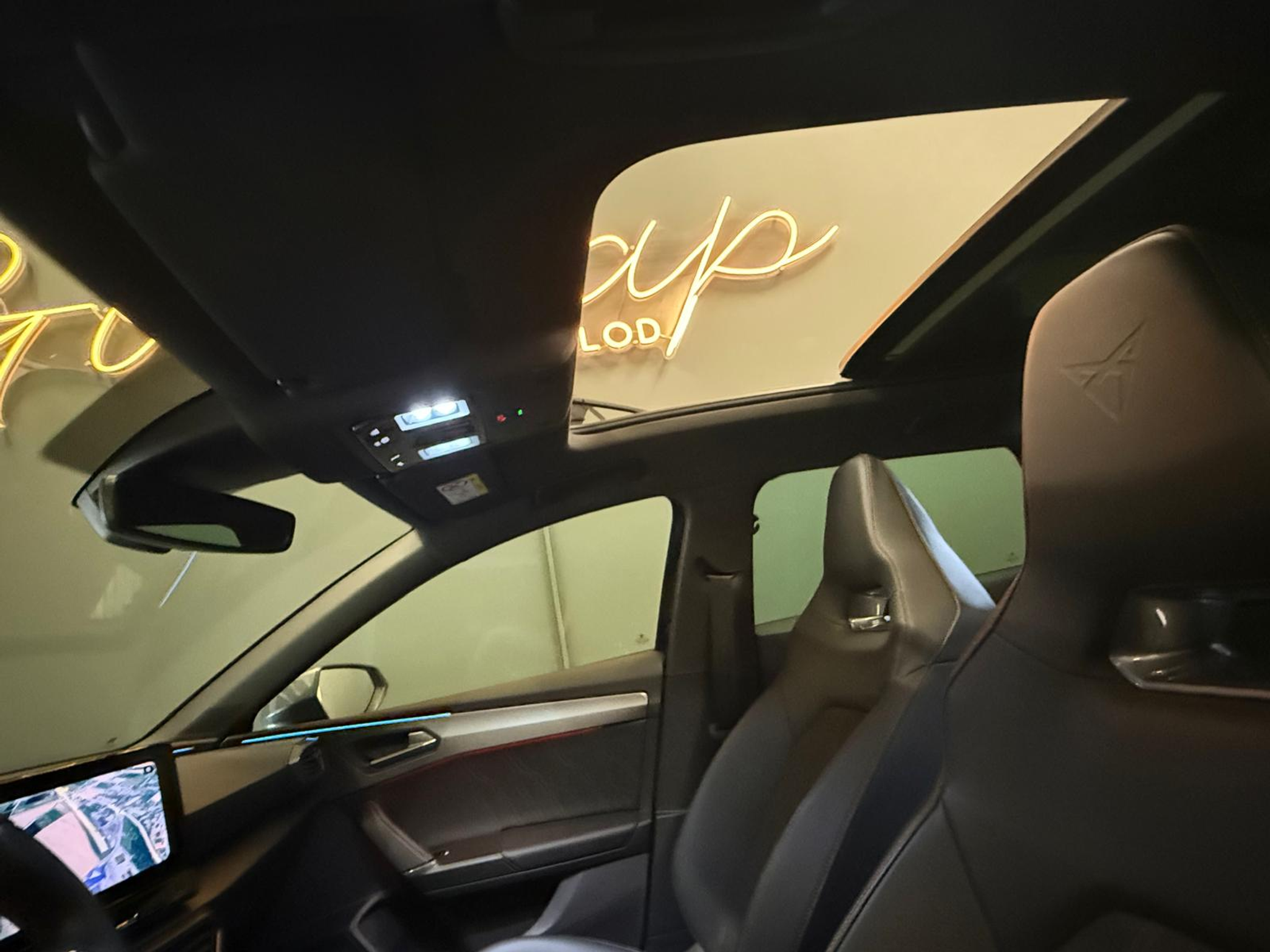 listing desktop thumbnail image 11