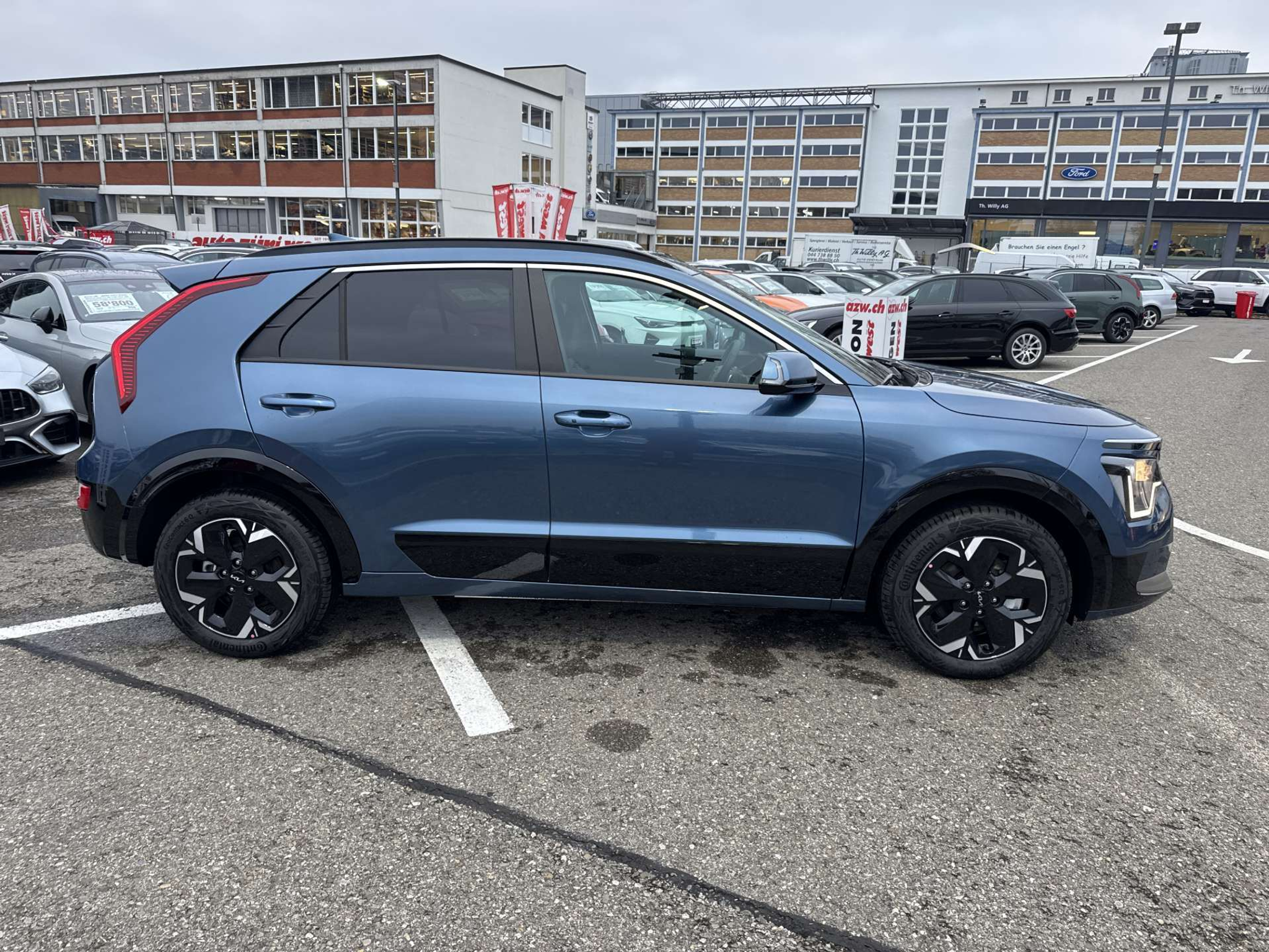 listing desktop thumbnail image 9