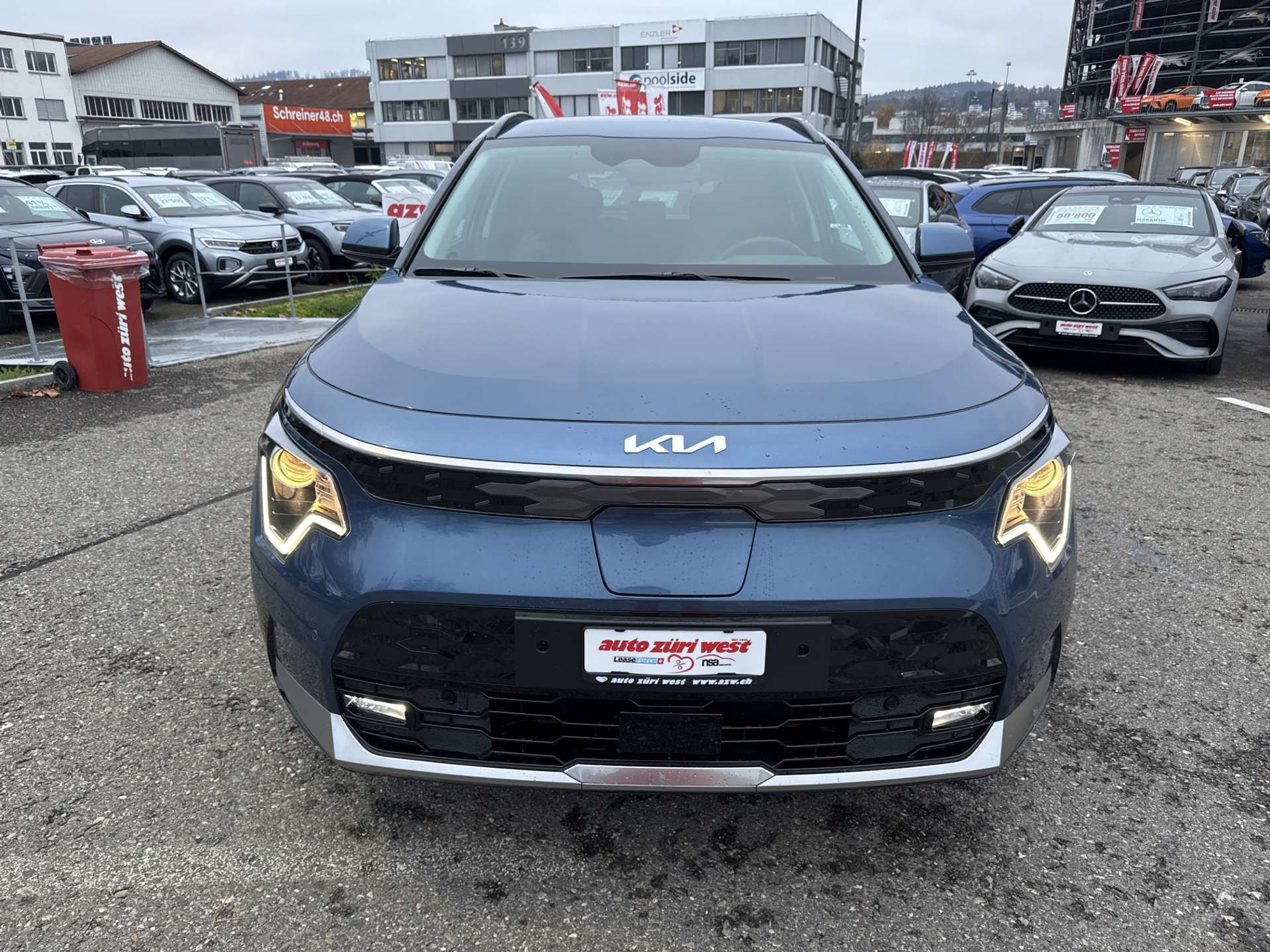 listing desktop thumbnail image 12